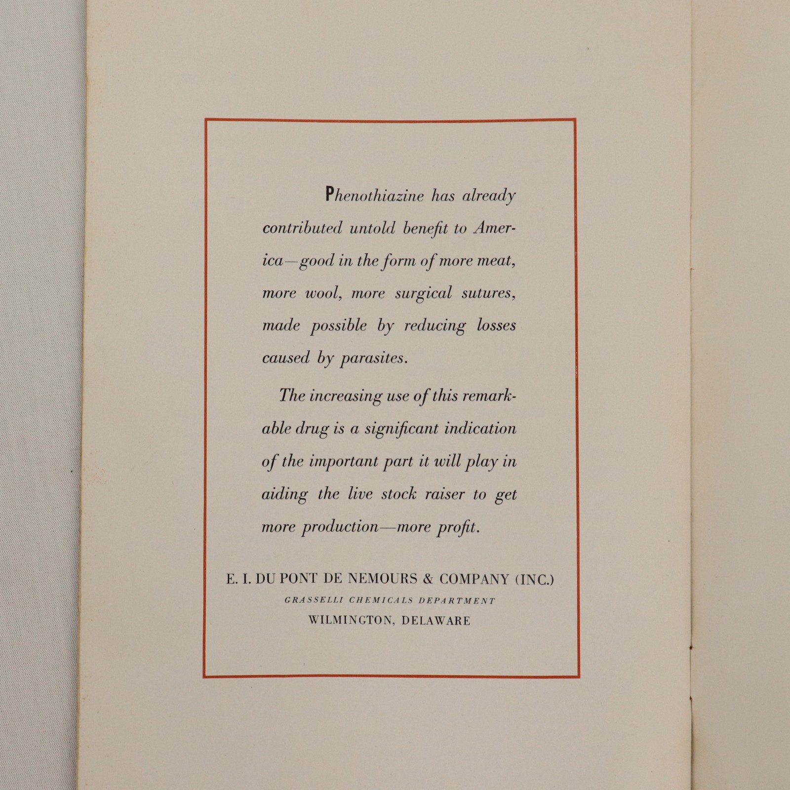 1940 DuPont Agricultural Booklet The Story of Phenothiazine Livestock