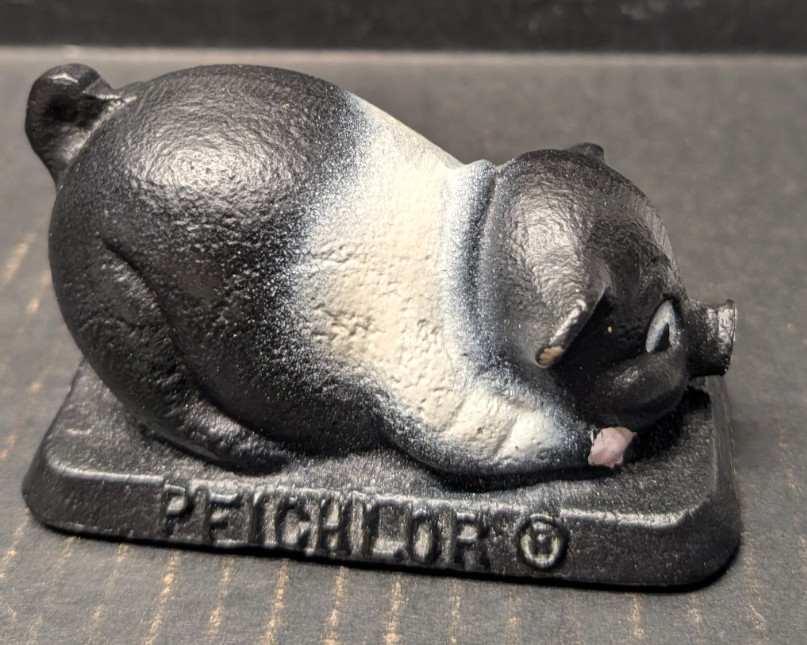 Cast Iron Pig Paperweight The Foundry Collection Mankato MN Advertising 4.5&Prime;L
