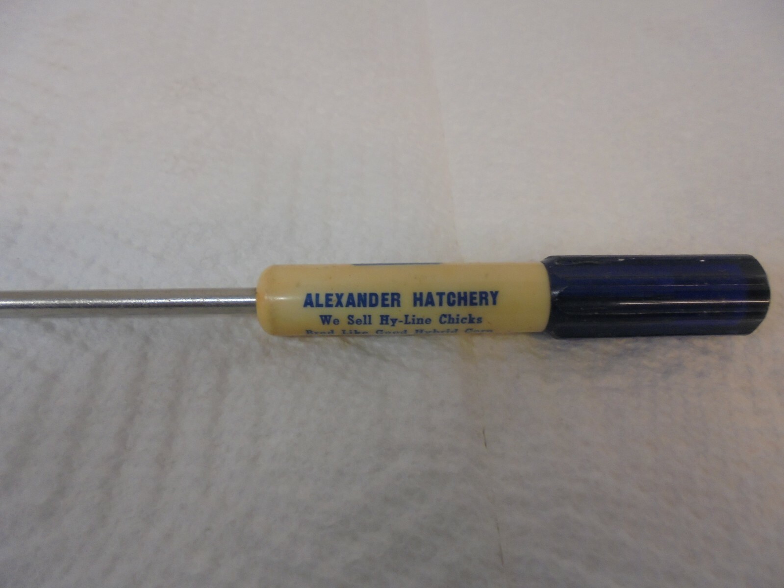 7&Prime; screwdriver alexander hatchery we sell hy-line chicks alexander iowa