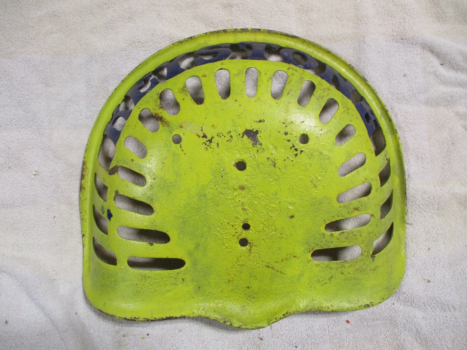 Vintage Keystone Cast Iron Tractor Seat Antique Farm
