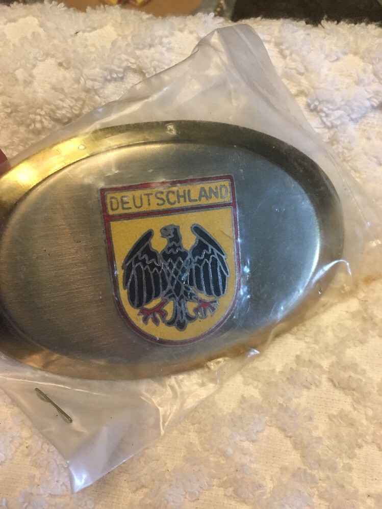 NEW Deutschland Enamel COLLECTOR BELT BUCKLE~Yellow/Black~HOOVER&rsquo;S MFG. CO