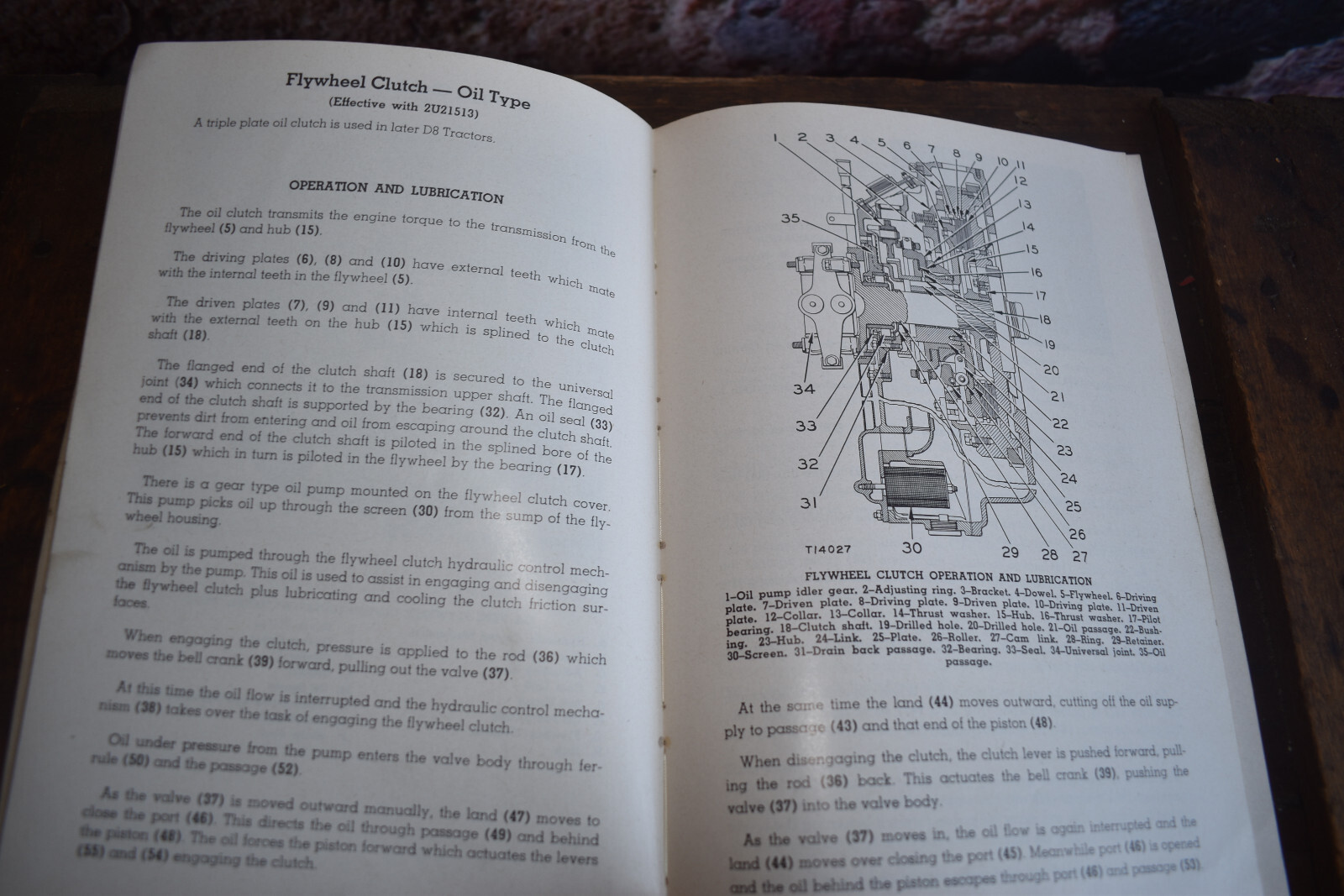1950s Caterpillar Servicemen&rsquo;s Reference Book for D8 Tractor Repair Manual