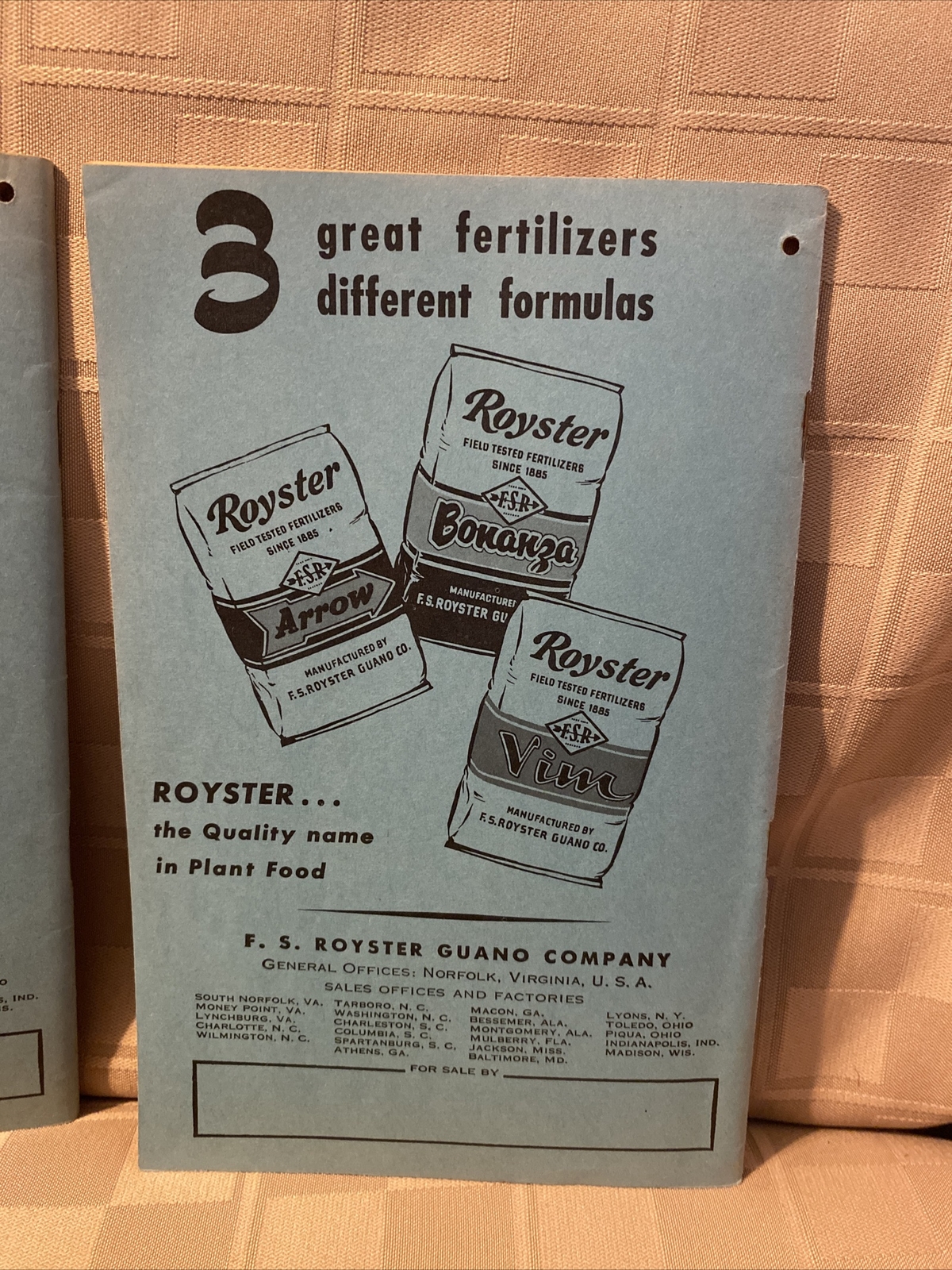 Vintage F.S.Royster Guano Farmer&rsquo;s Almanac