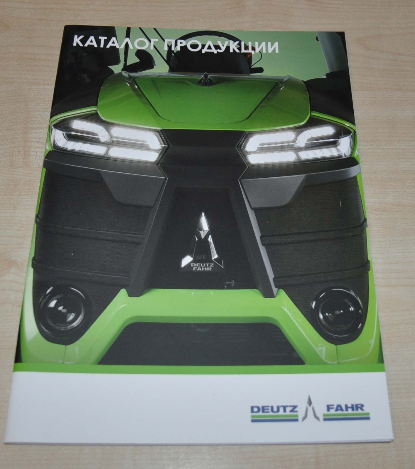 Deutz Fahr Model Range Combine Harvester Tractor Agricultural Brochure Prospekt