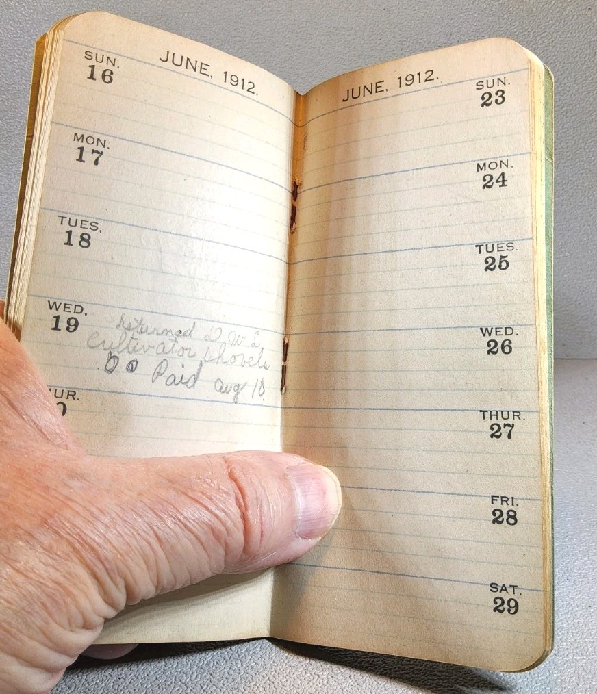 1912 Advertising Pocket Notebook ~ Davis & Co. Equp. ~ Sioux City, Iowa~ #-7274
