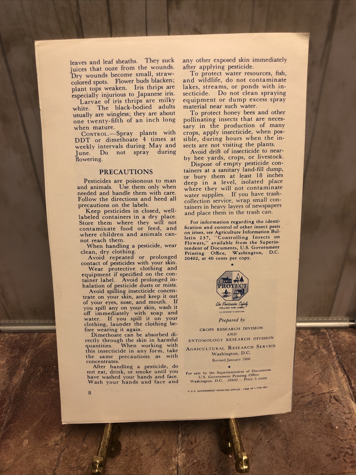 Vintage 1966 Growing Iris In Home Garden US Department Of Agriculture Booklet