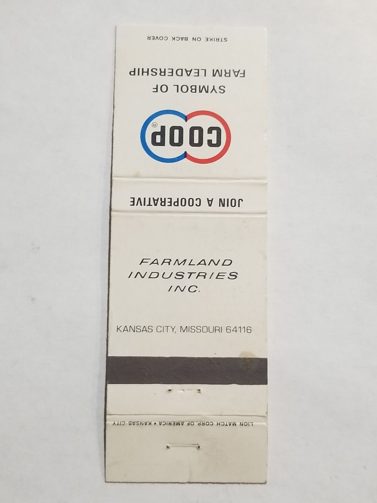 Lion Match Farmland Industries Cooperative Kansas City Missouri Matchbook MB10