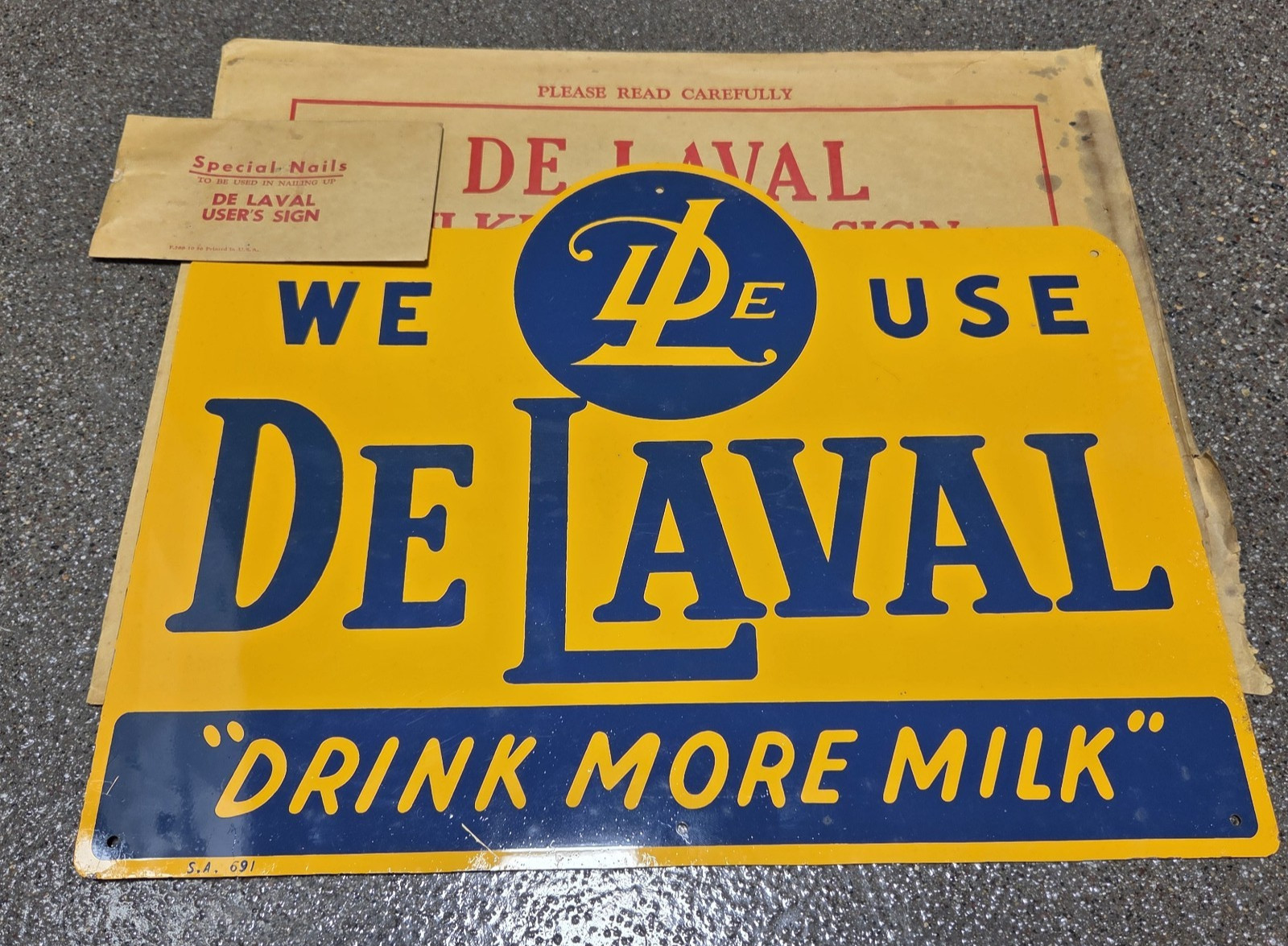 Vintage Metal Advertising Sign, We Use De Laval, Farm Dairy 16&Prime; X 12&Prime;, NOS