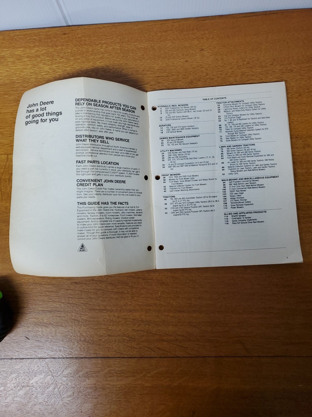 John Deere Golf & Turf Equipment Purchasing Guide, Brochure 118 Pages 8⅓ × 10¾ »