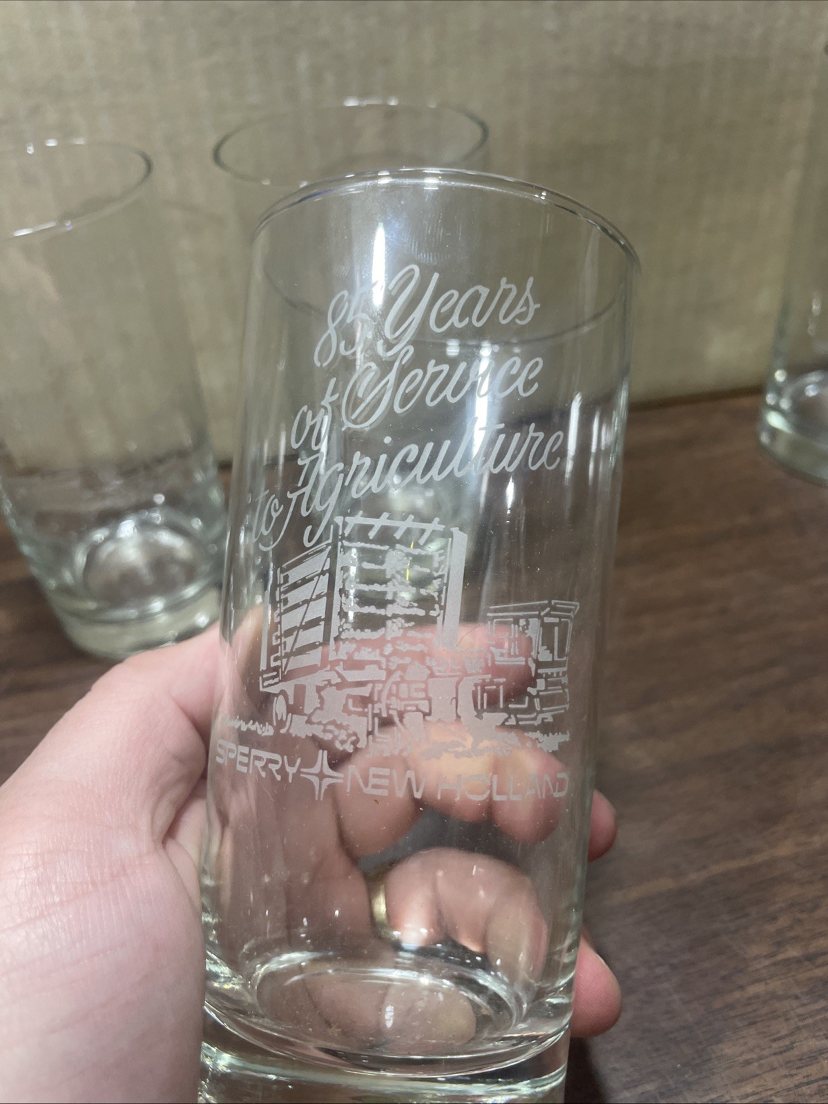 SET OF (8) SPERRY NEW HOLLAND 85TH ANNIVERSARY 1980 DRINKING GLASSES