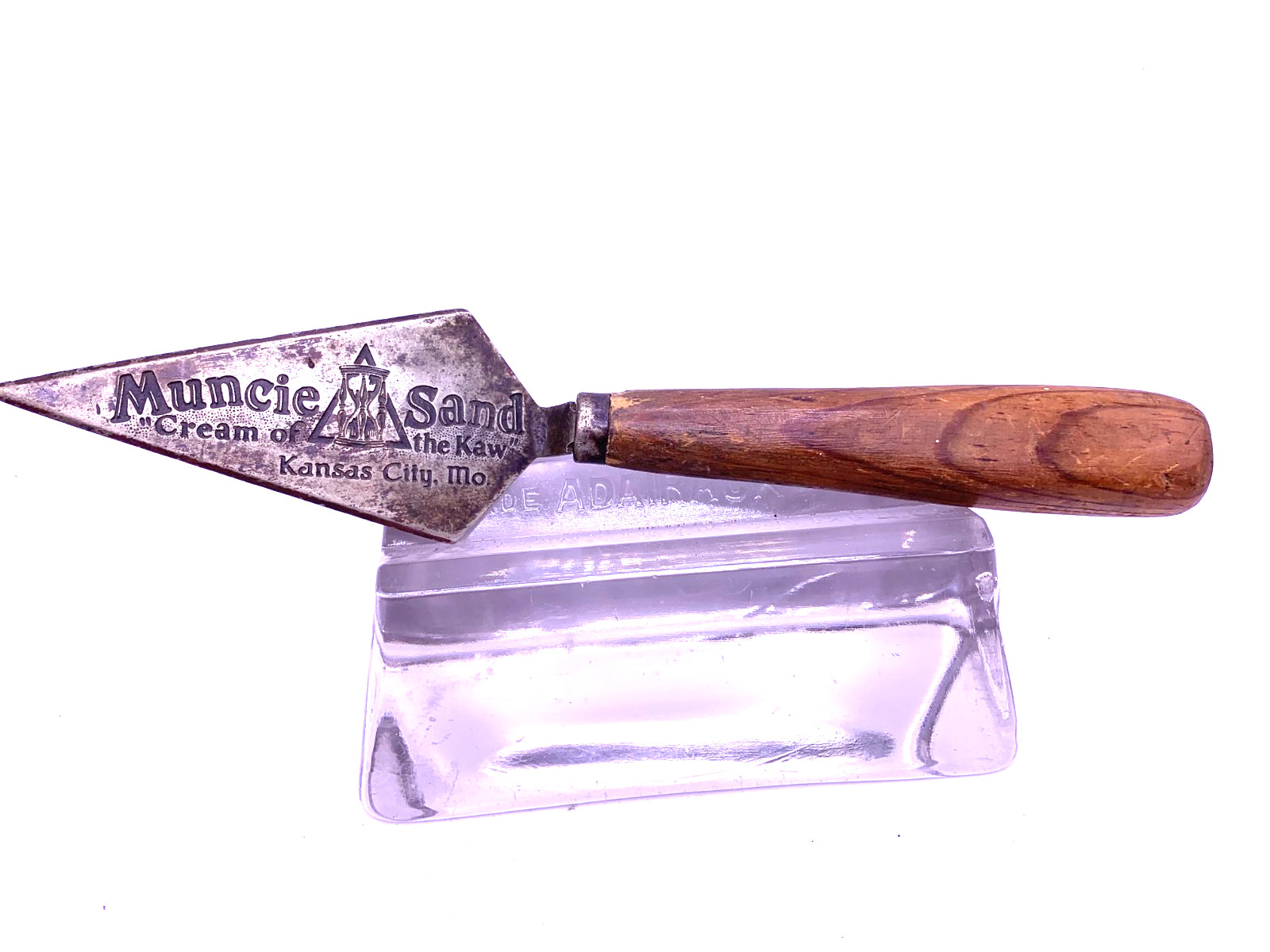 Antique MUNCIE SAND « Cream of the Kaw » advertising etched Trowel w/ wood handle