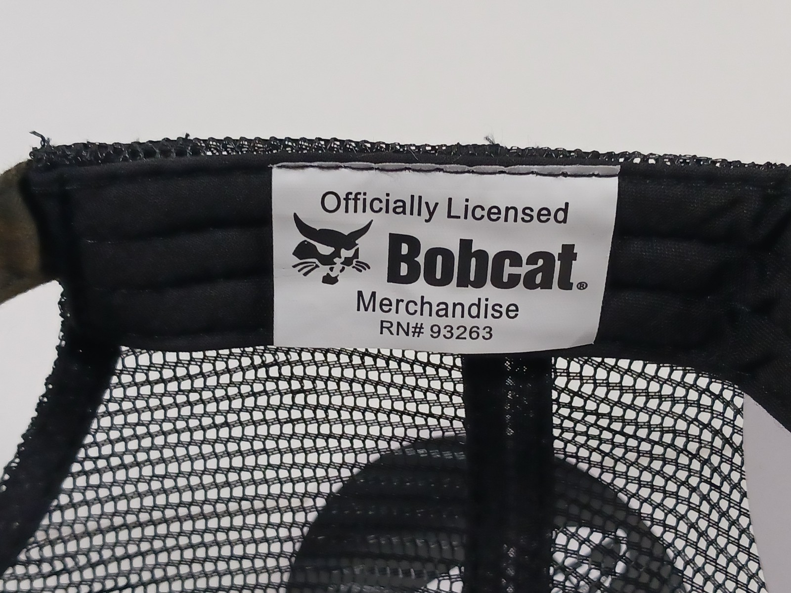 Bobcat Mesh Trucker Hat Cap RealTree Hardwoods Camouflage Camo Black – New