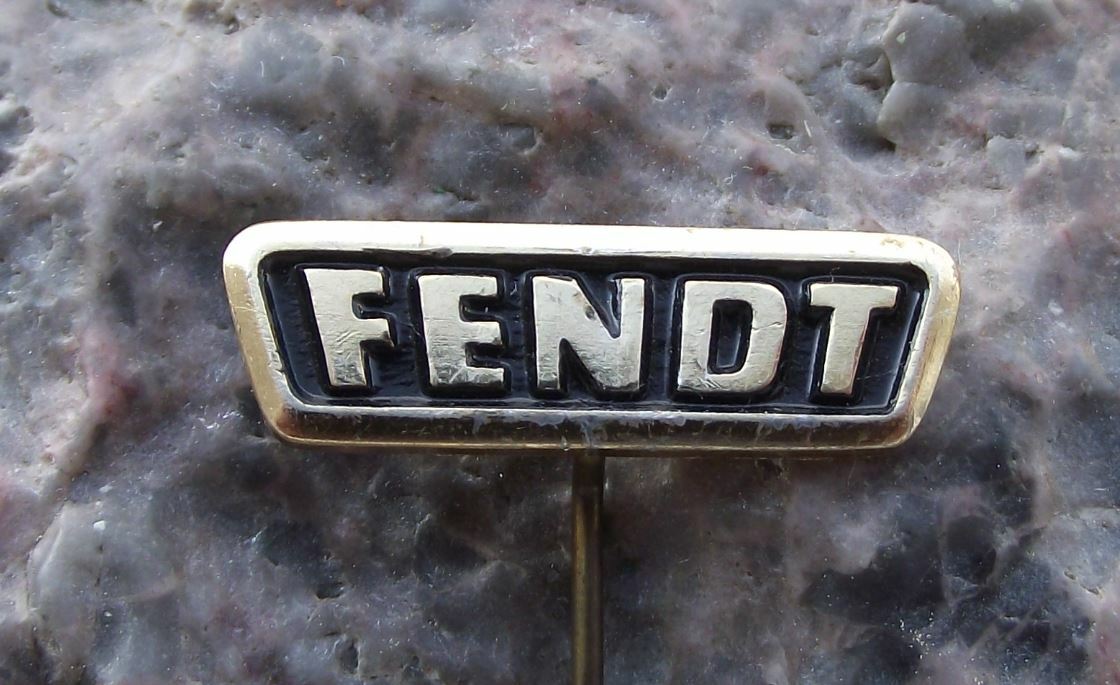 Vintage Fendt German Farming Tractor Agricultural Machinery Company Pin Badge