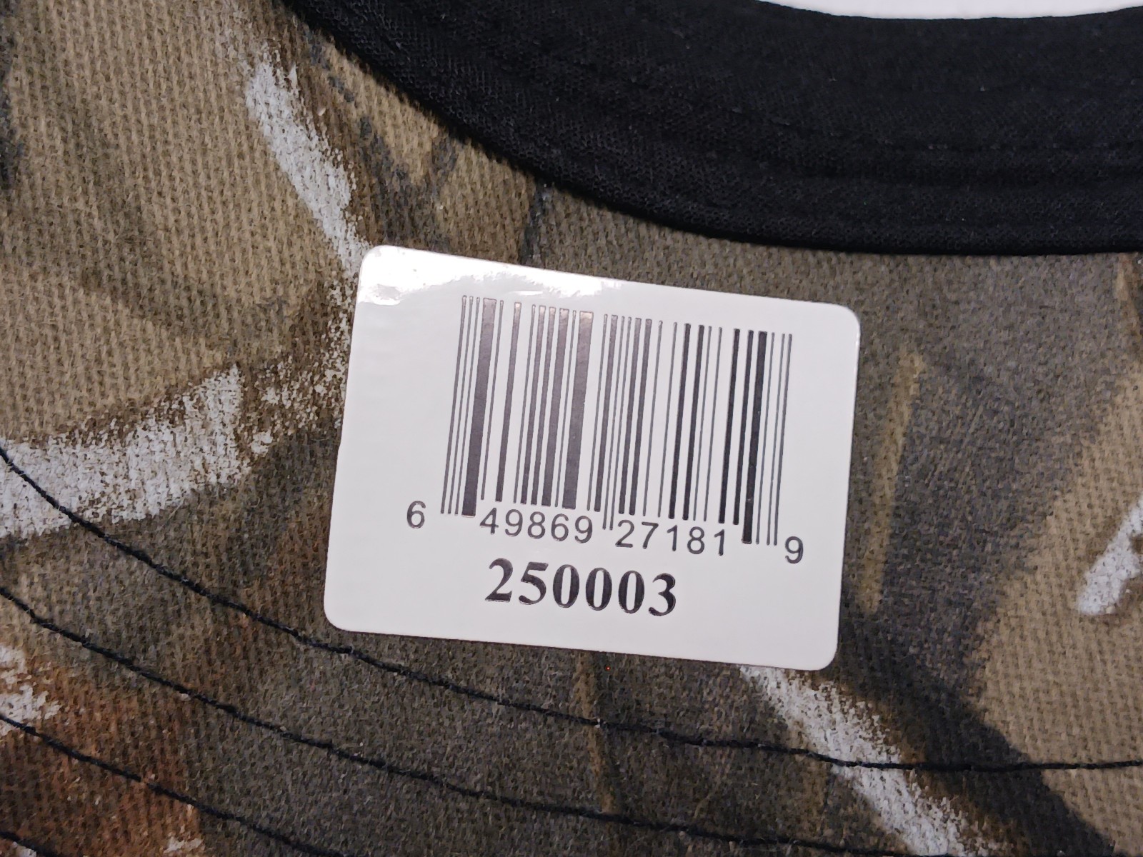 Bobcat Mesh Trucker Hat Cap RealTree Hardwoods Camouflage Camo Black – New