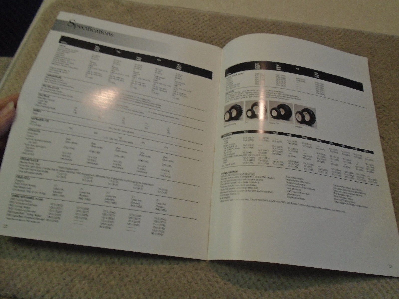 New Holland TN/TND/TNS TRACTORS Sales Brochure 42 to 62 PTO hp TN55/D/S TN65/D