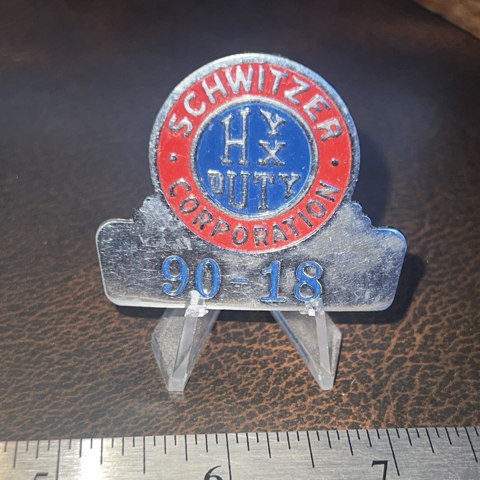 VTG SCHWITZER CORP AUTOMOTIVE & FARMING PARTS EMPLOYEE BADGE HYX DUTY #90-18
