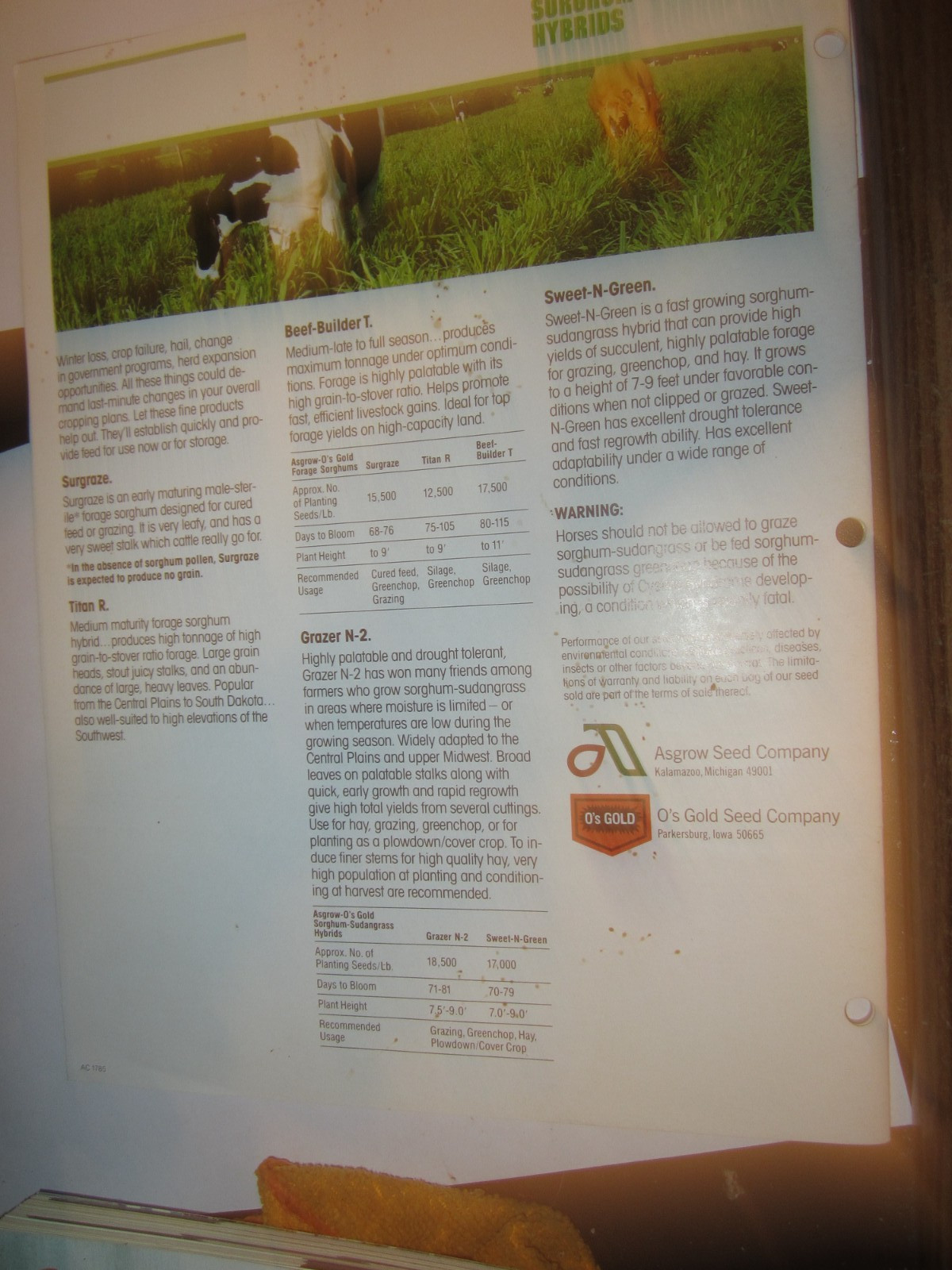 Vintage Farm Brochure Asgrow FORAGE MANAGEMENT GUIDE 15 PAGES