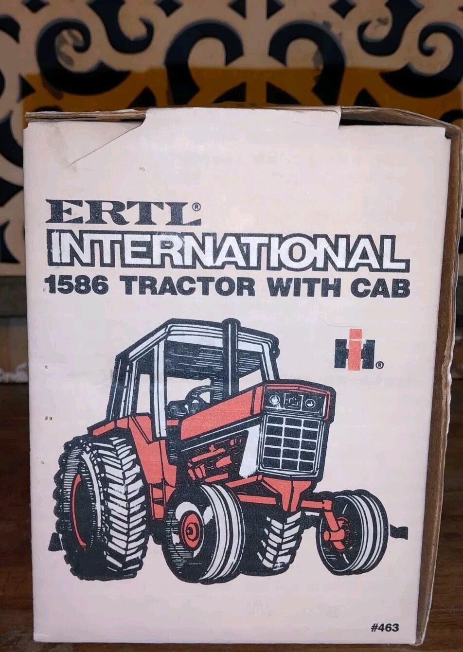 International 1586 VINTAGE IH tractor Duals 1/16 scale Ertl Co NIB #463