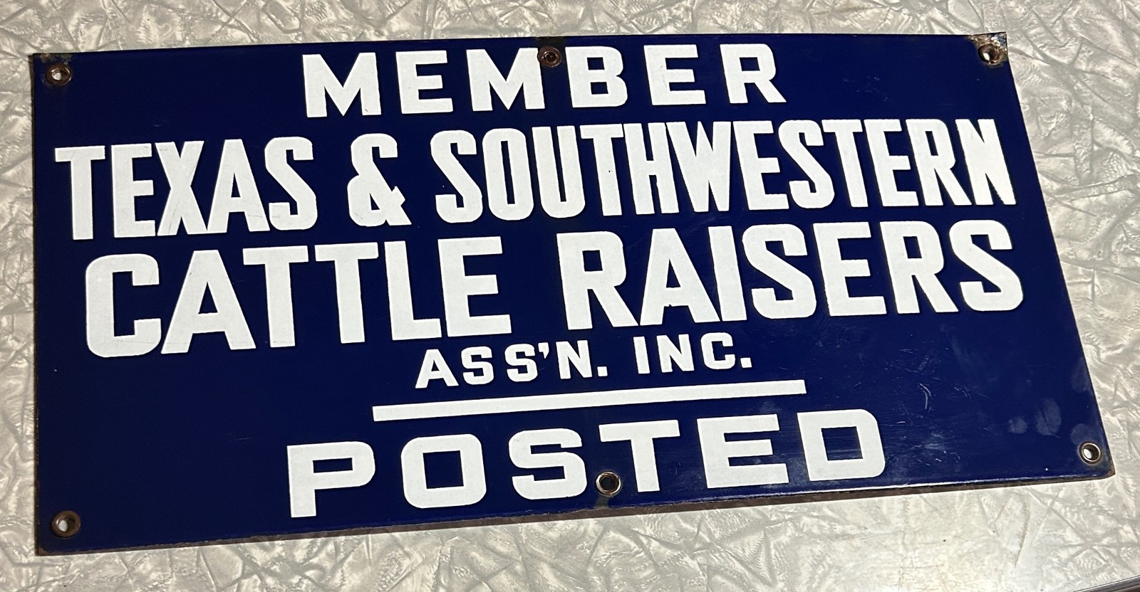 ORIGINAL OLD TEXAS SOUTHWESTERN CATTLE RAISERS MEMBER 10×20 PORCELAIN SIGN