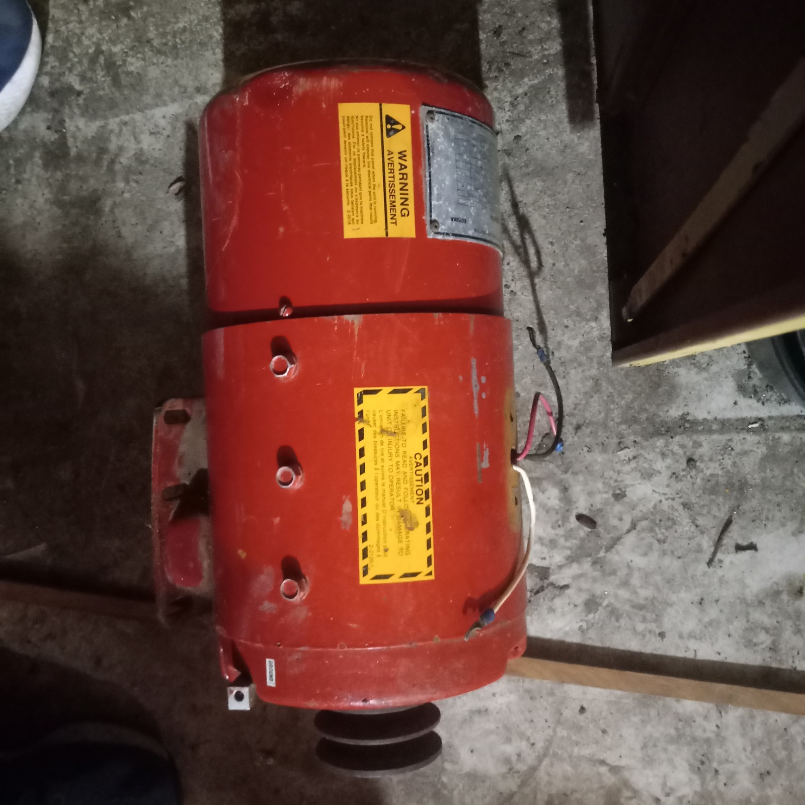 Tractor Generator/WINPOWER Tractor Alternator, Heavy, Great Stored Condition