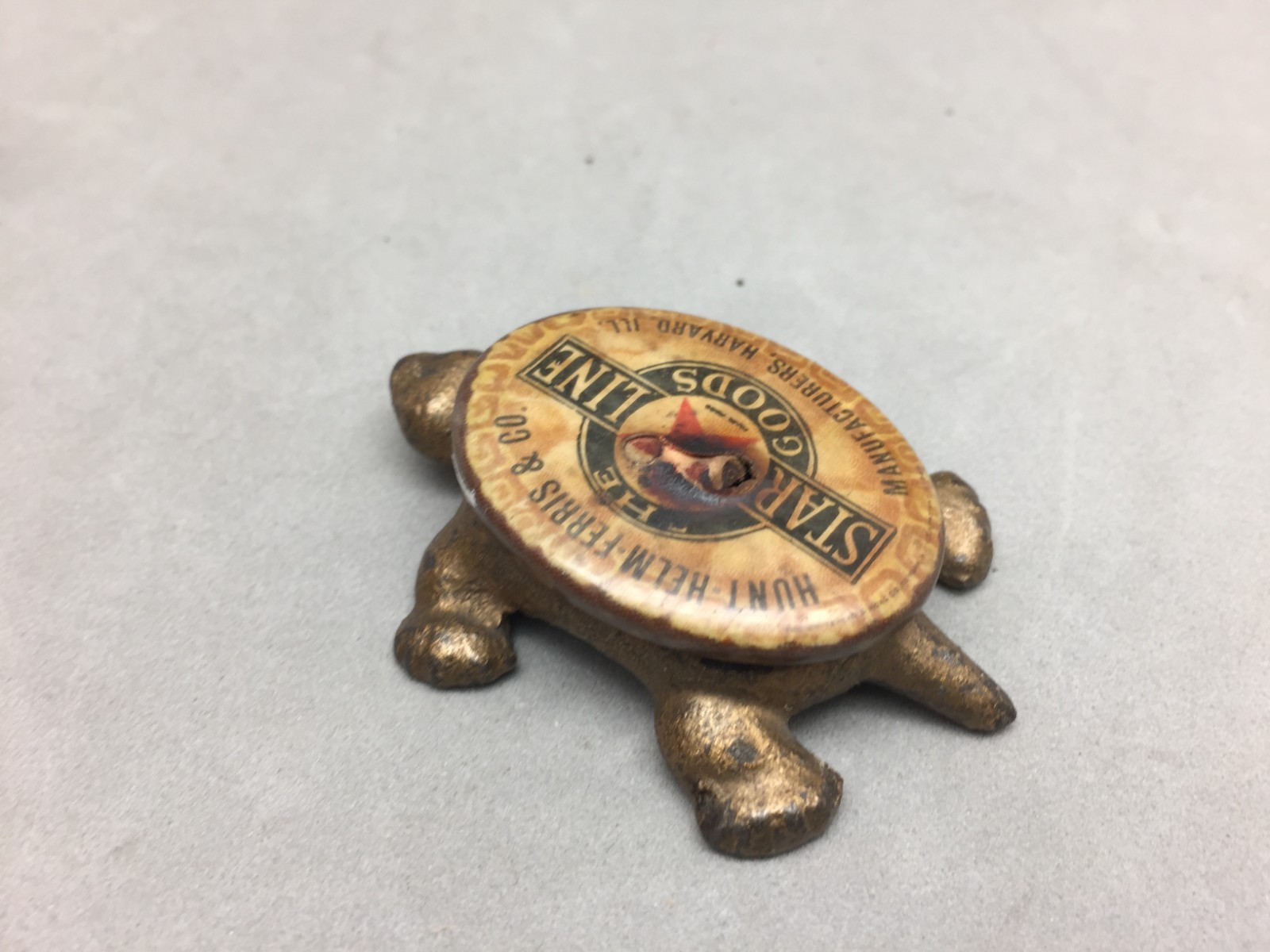 Hunt Helm Ferris Co Star Line Harvard IL Cast Iron Celluloid Turtle Paperweight