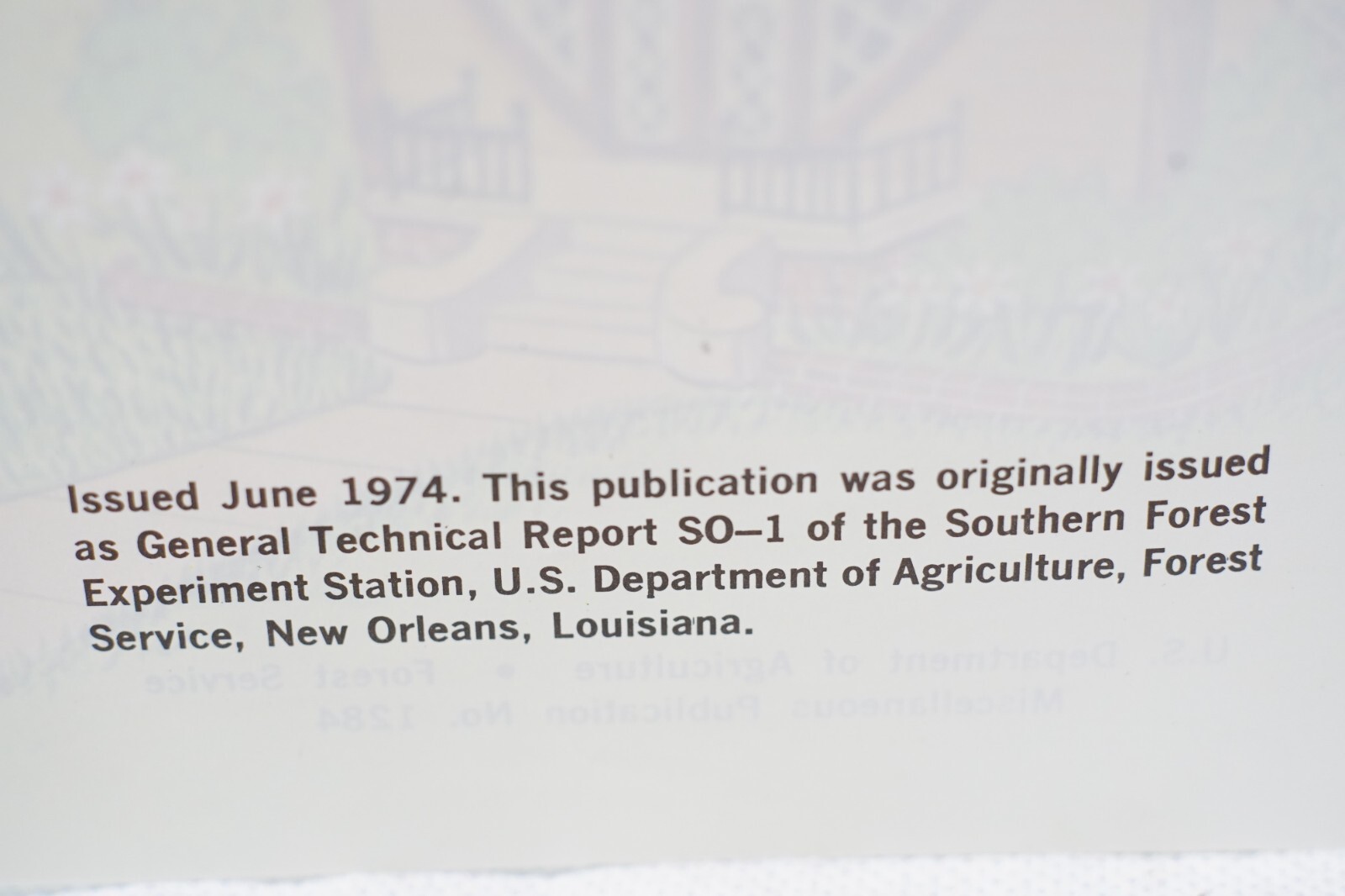 1974 Finding and Keeping A Healthy House U.S. Department of Agriculture Brochure