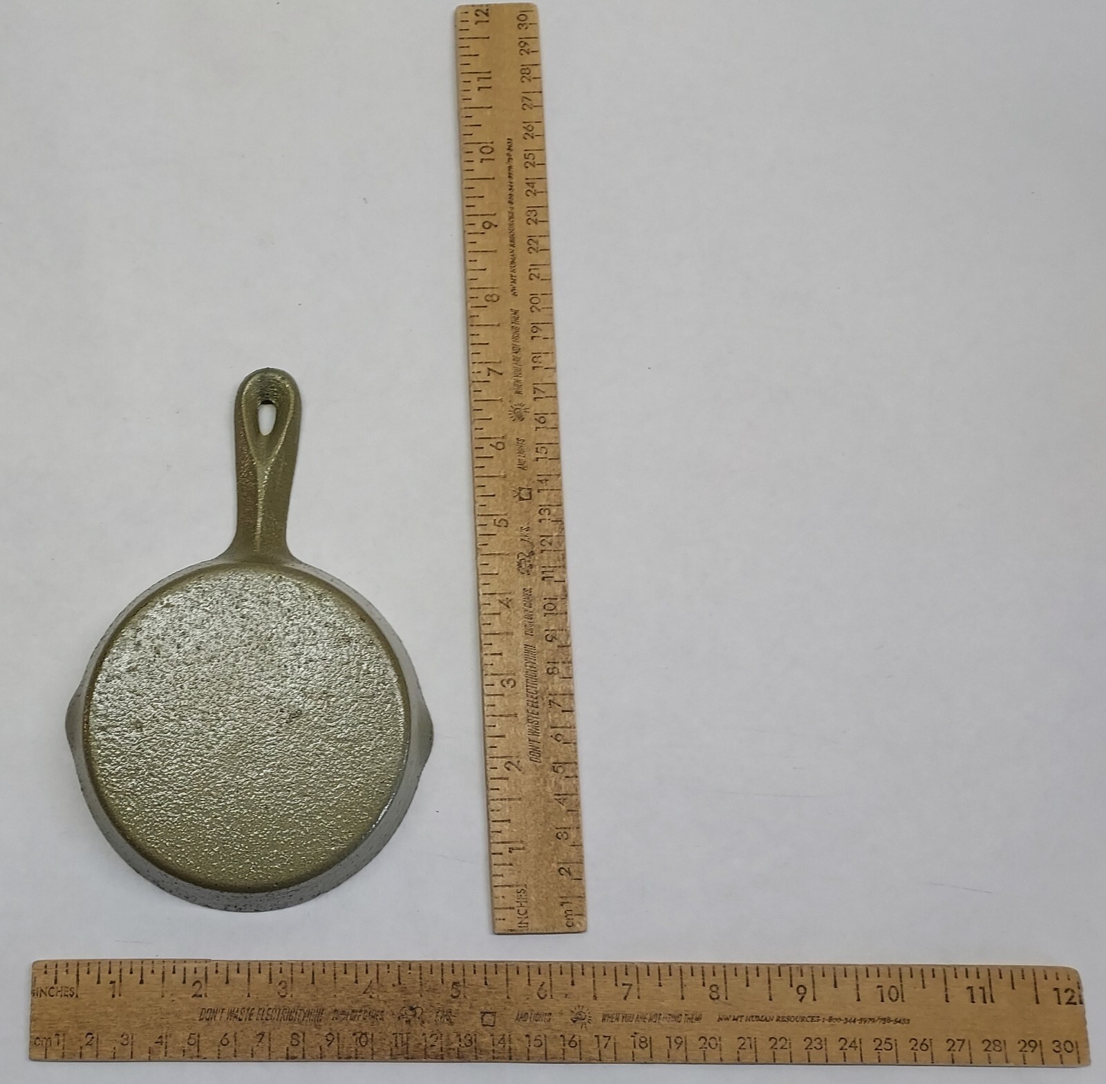 1972 SPERRY NEW HOLLAND – FOUNDRY HEAT No 1 Cast Iron Mini Skillet Pan – Ashtray