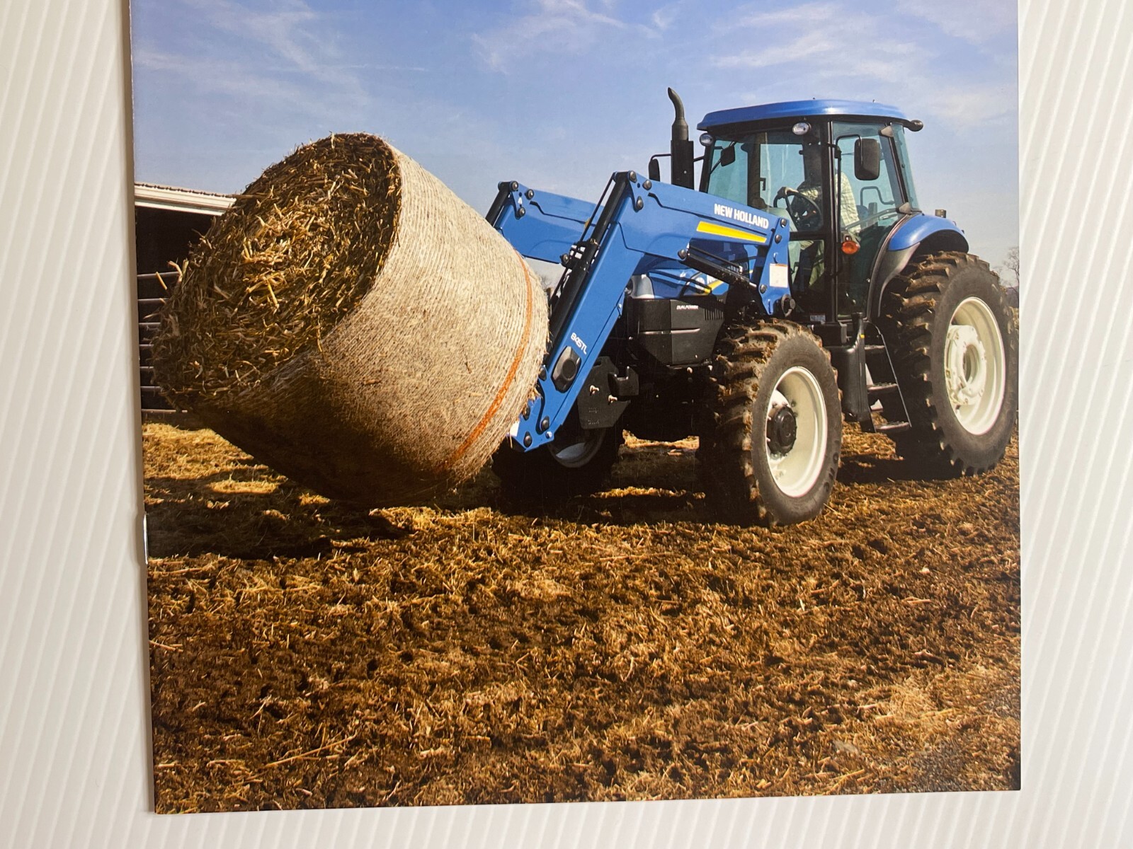 New Holland TS6 Series Tractors Sales Brochure *Showroom Book* (90 to 115 PTO)