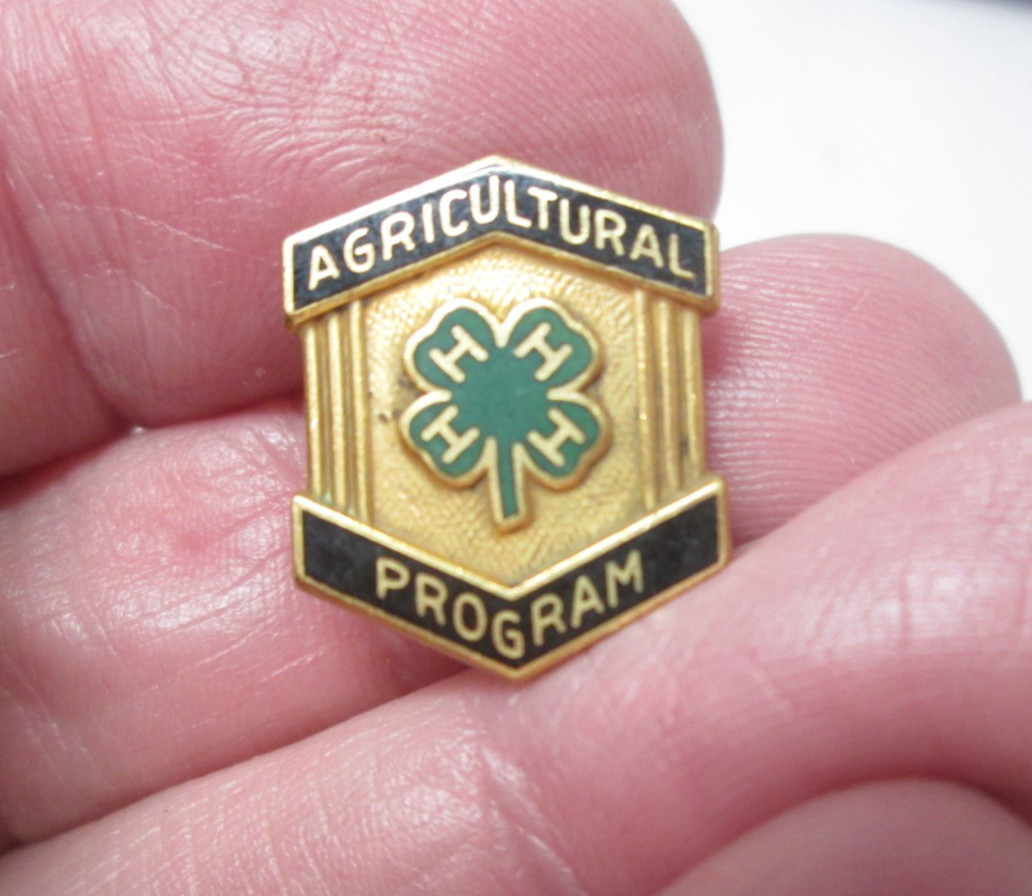 Vintage 4-H Club Pin Lot Tractor Maintenance Operator Field Crop Agriculture