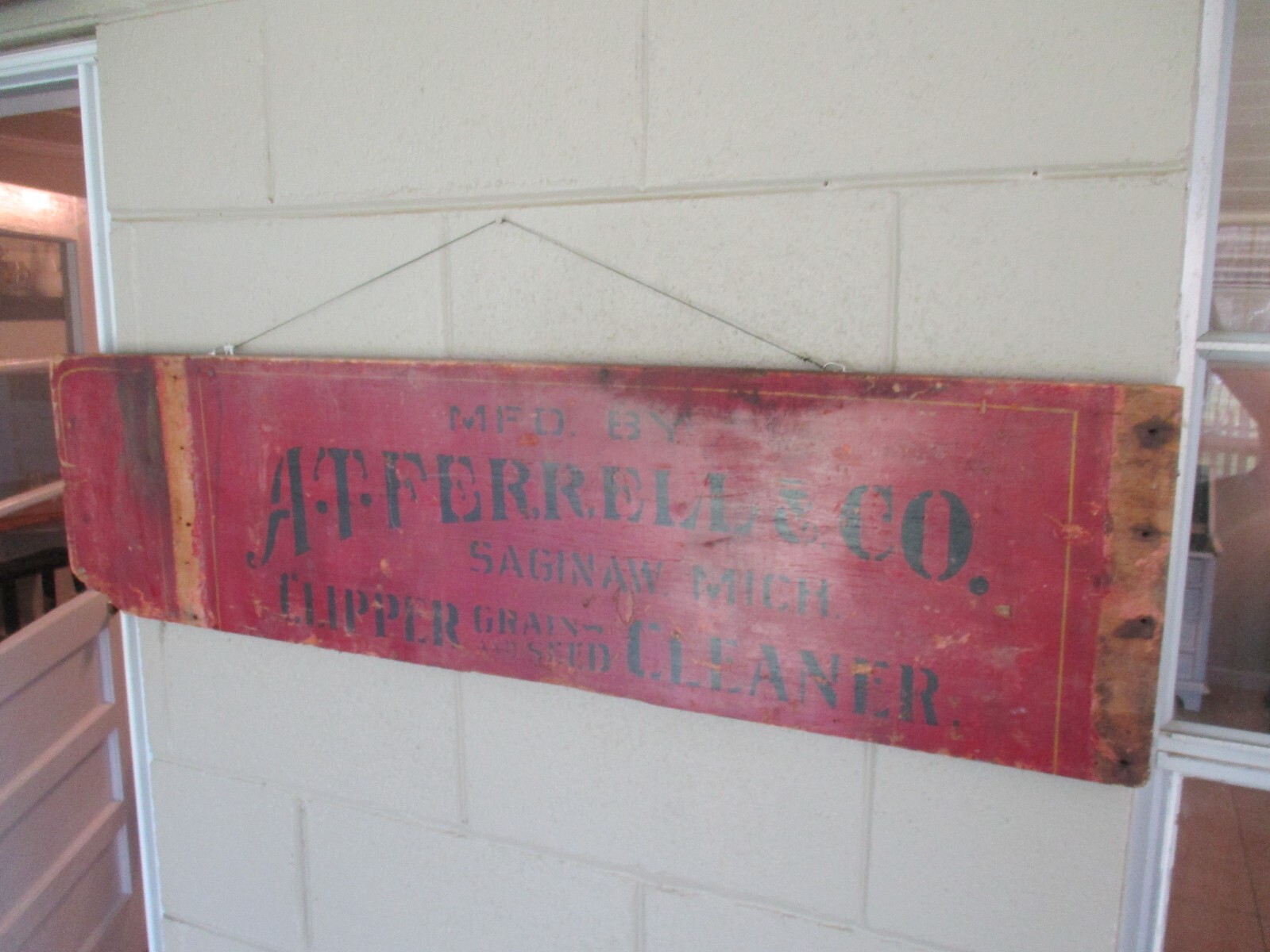 A.T.FERRELL & CO. CLIPPER & GRAIN CLEANER 1800&rsquo;S WOOD SIGN SAGINAW MICHIGAN RARE