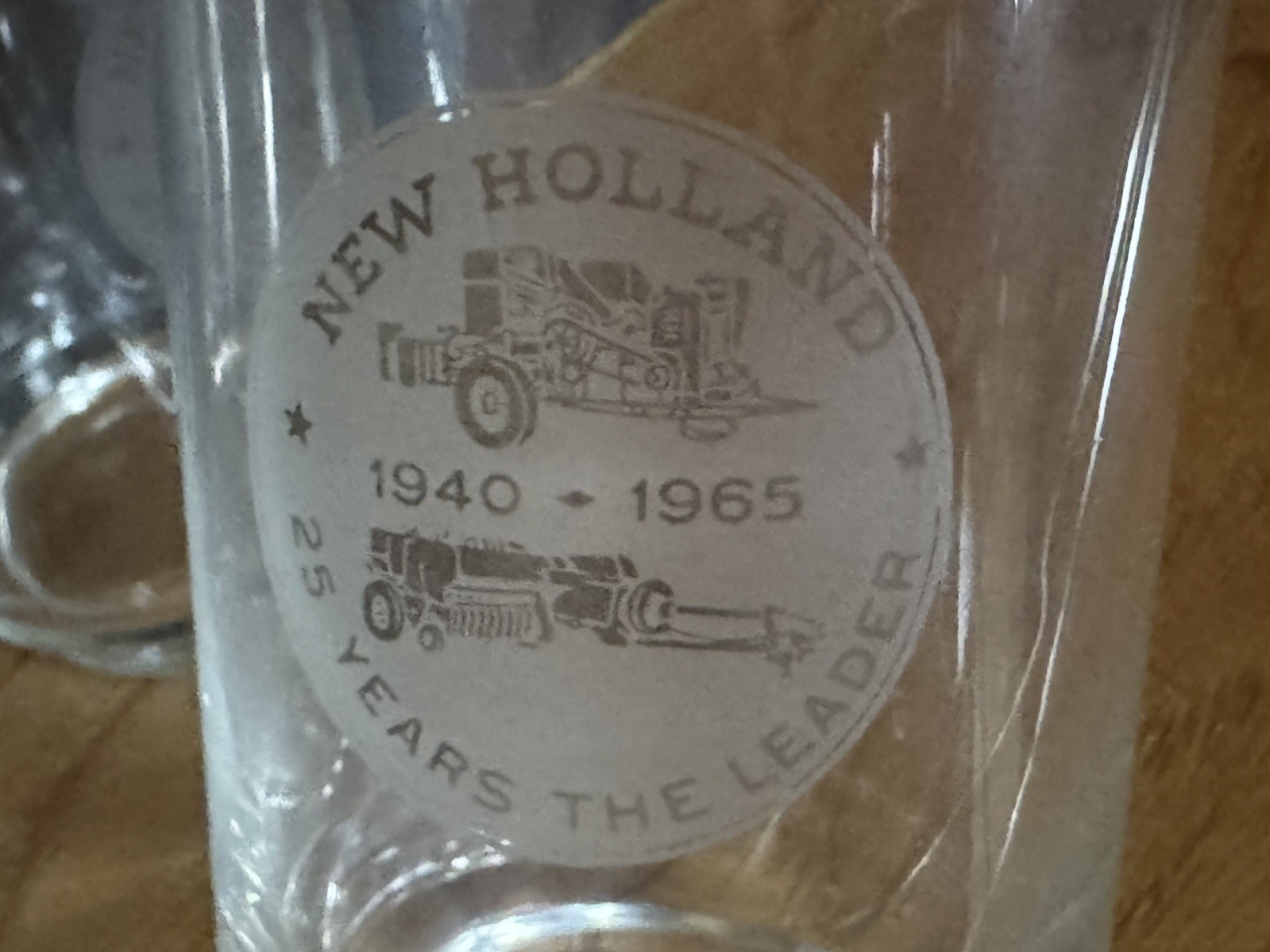 Sperry New Holland 25 Years The Leader Anniversary Glasses ‘40-‘65 Set of 4