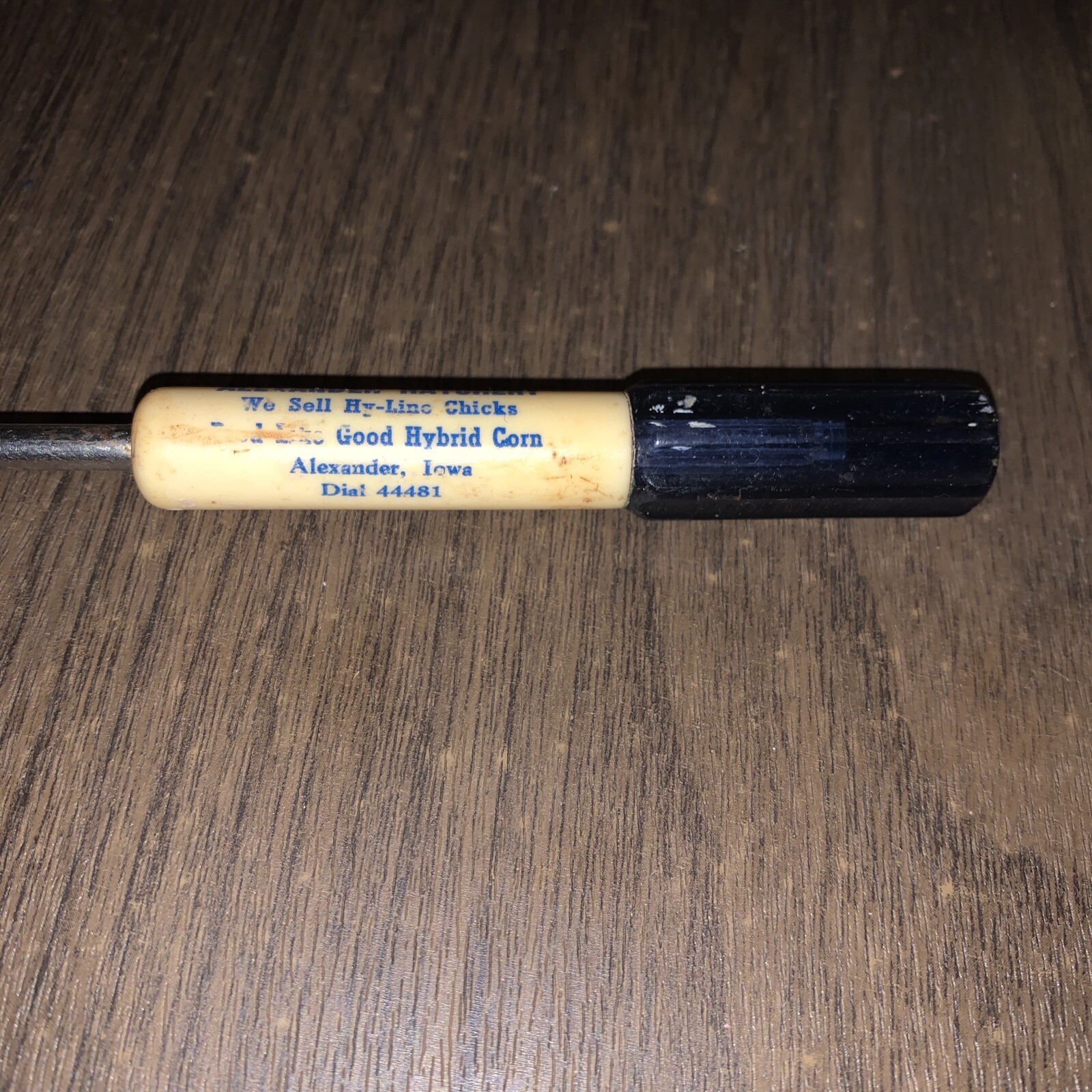 Vtg Alexander, Iowa Hatchery Ad Screwdriver – Hy-line Chicks Hybrid Corn