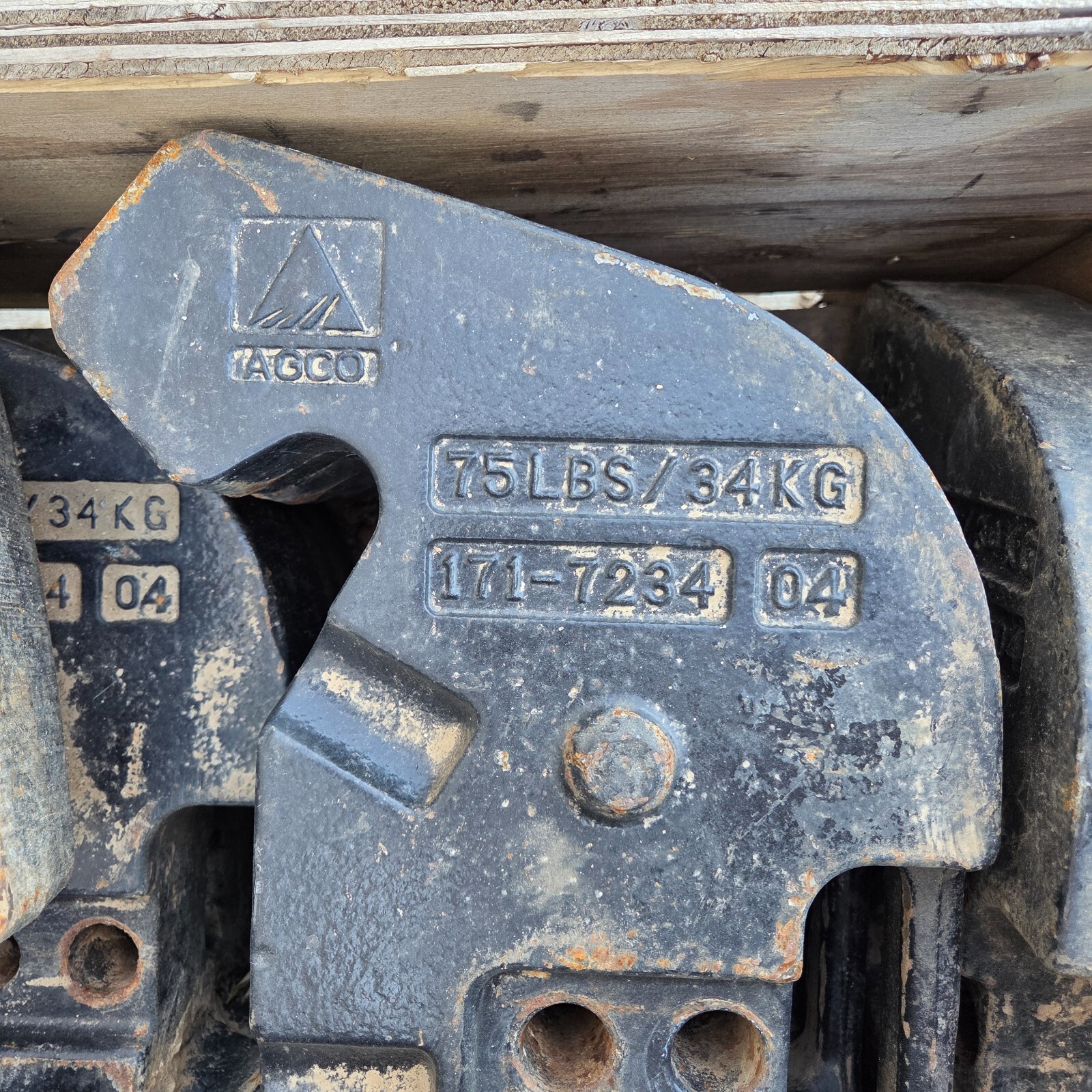 Undercarriage Weight Bank for Challenger MT800C Series, 3071 lbs / 1393 kg
