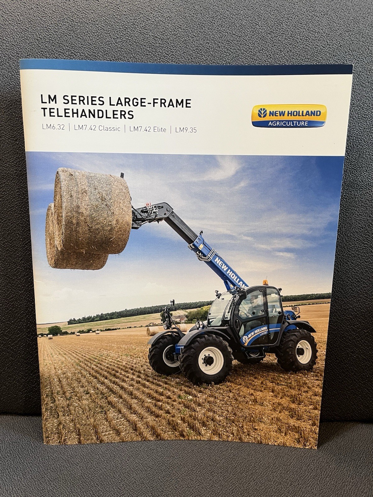 New Holland LM Series Telehandler Sales Brochure