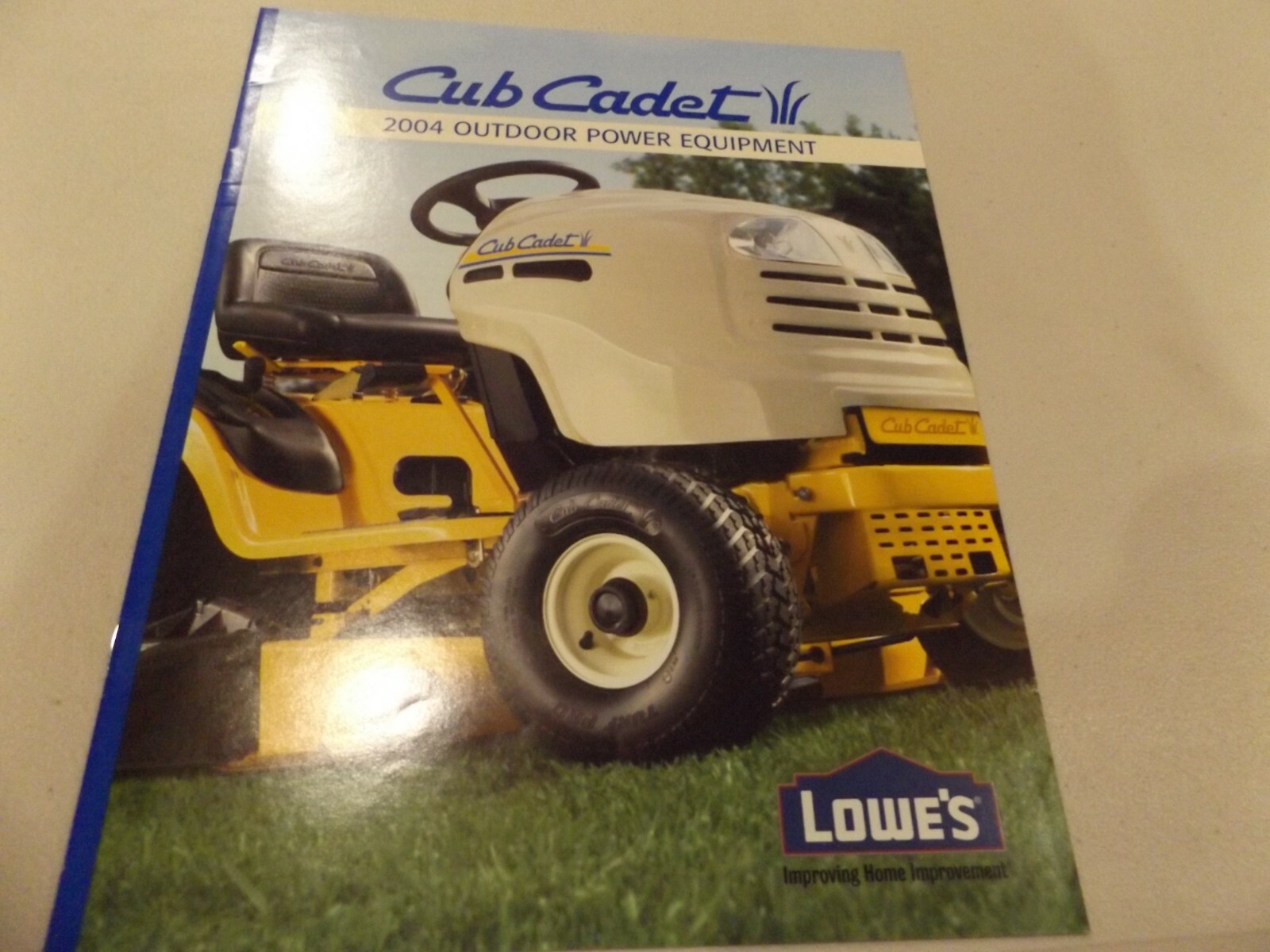 CUB CADET 2004 OUTDOOR POWER EQUIPMENT, LOWE&rsquo;S. LITERATURE # 773-2801