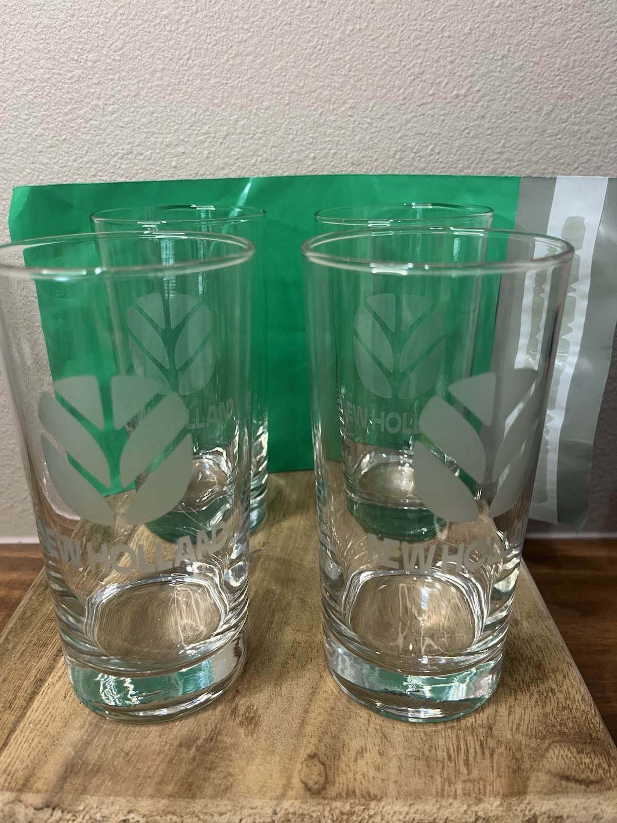 4-COLLECTIBLE ADVERTISING New Holland Farm Tractor Clear Drinking Glasses RARE