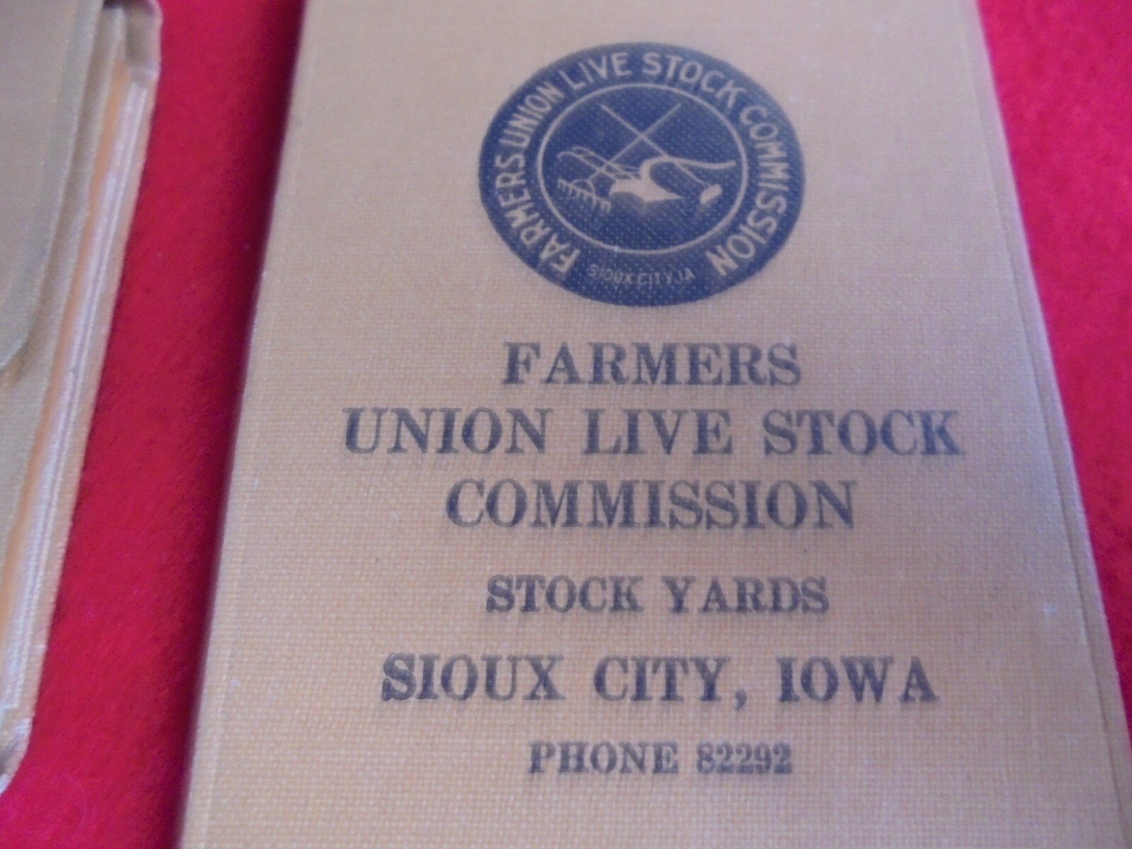 TWO OLD SIOUX CITY STOCK YARD COMMISSION ADVERTISING POCKET BOOKLETS
