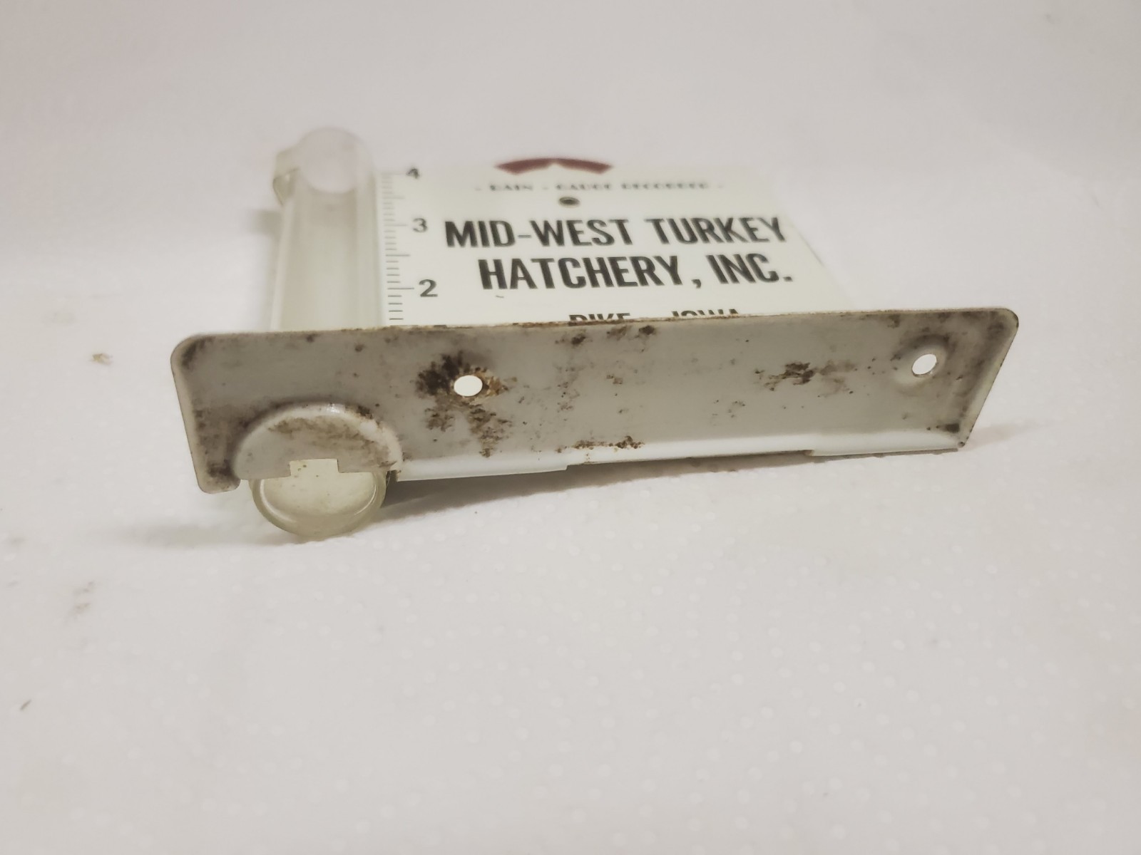 Metal Rain Guage Mid-west Hatchery Dike Iowa Nicholas Turkeys