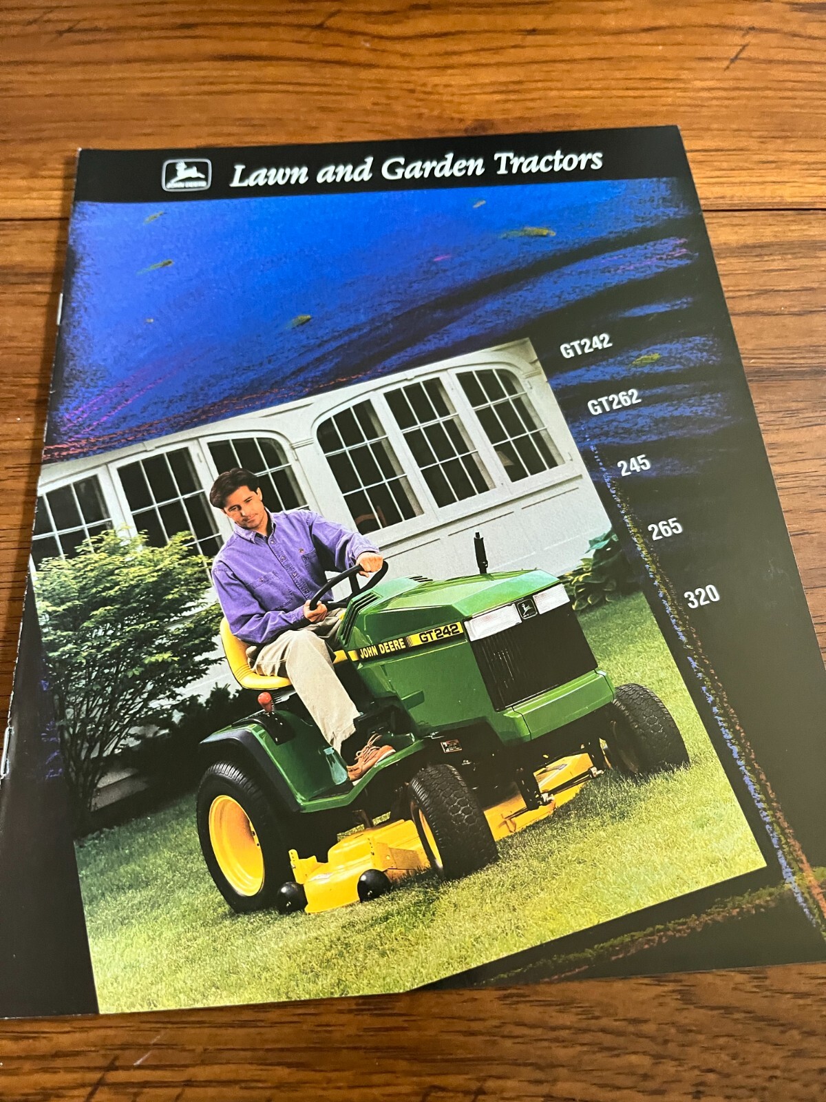 John Deere GT242 GT262 245 265 320 Lawn & Garde Tractor For 1994 Brochure AMIL21