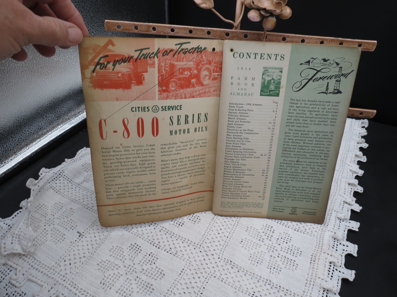 Vintage 1954 The Farm Book Cities Services Oils Booklet- Almanac