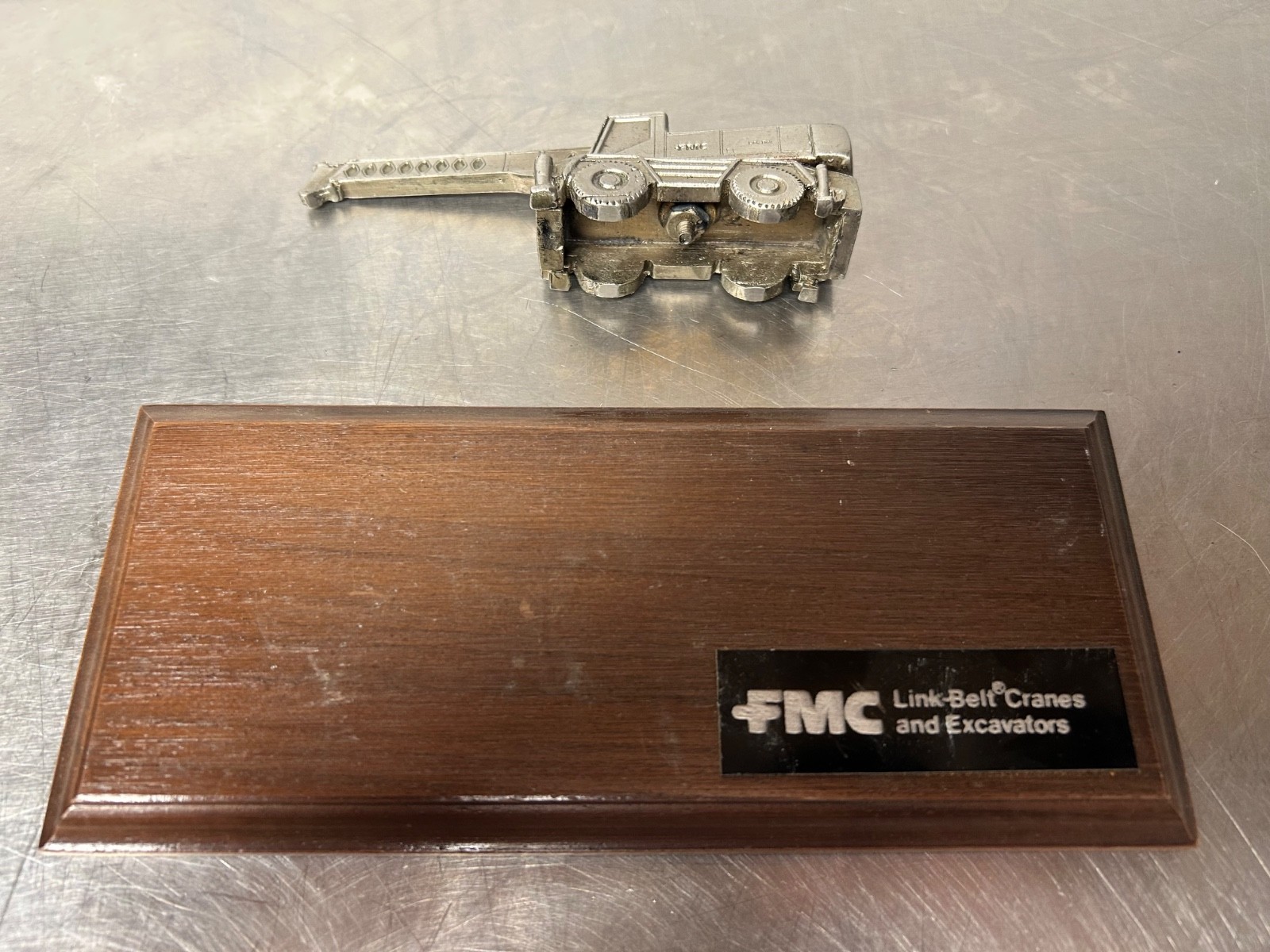 FMC Link Belt Cranes & Excavators Desk Plaque Pewter & Wood