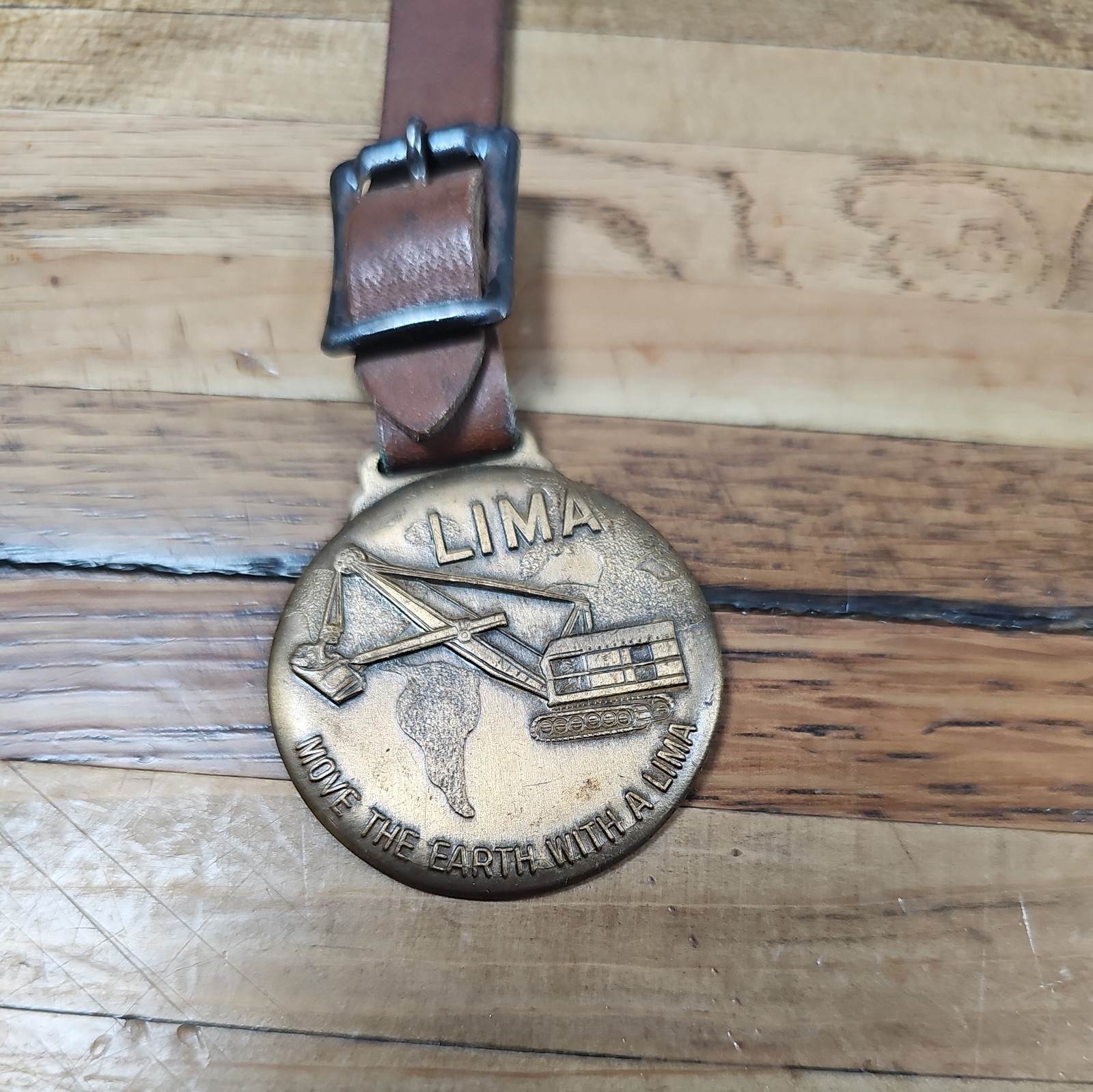 Vtg Lima Shovels Dragline Clamshells Cranes Pocket Watch Fob Very Nice W/Strap
