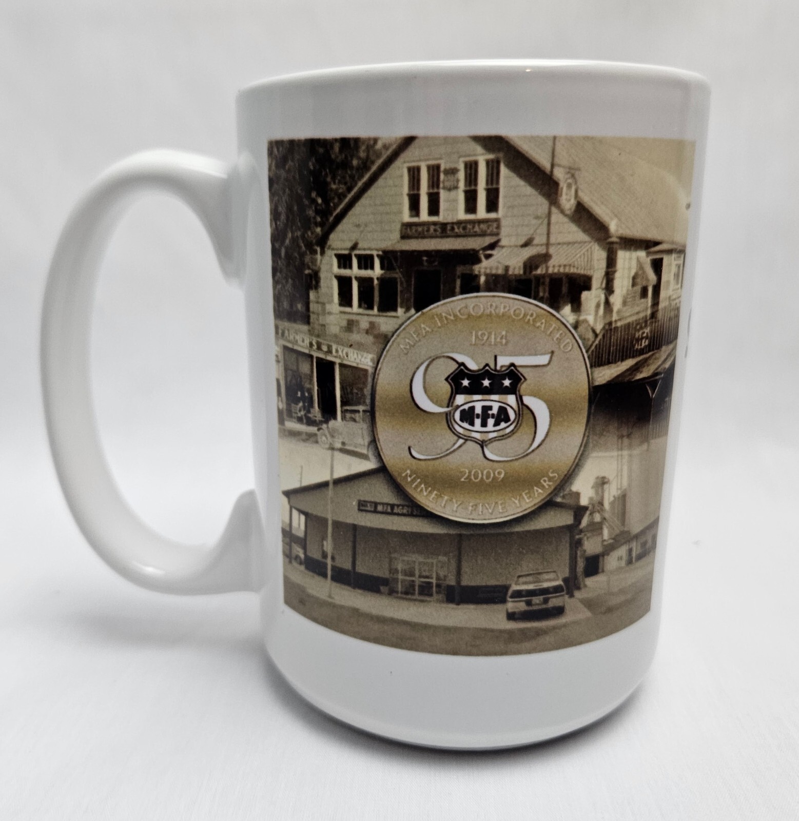 Vtg MFA Oil Farmer&rsquo;s Coop Coffee Mug Summer Buyer&rsquo;s Market 2009 95 Years Photos