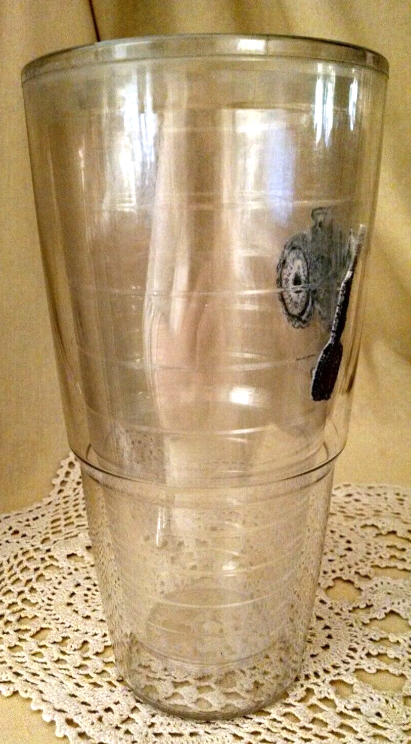 TRACTOR TUMBER TERVIS LARGE GREEN YELLOW USED PLASTIC DRINK OSPREY FL USA.