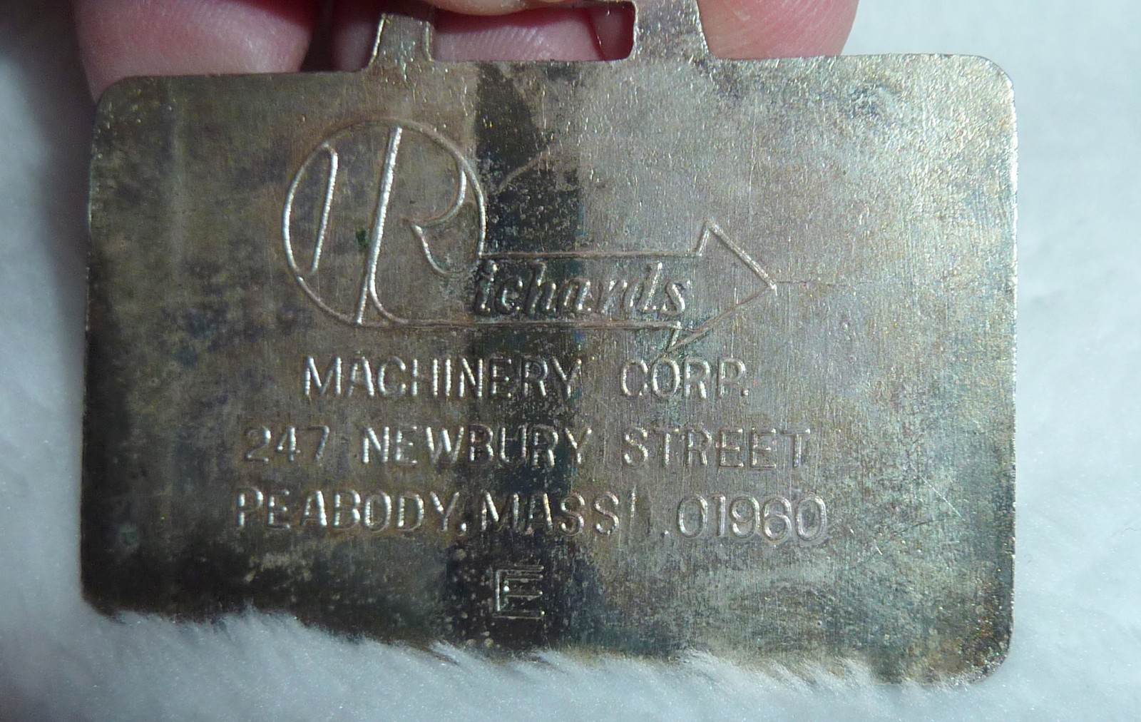 Vintage “Richards Machinery Corp” John Deere Dealer Heavy-Equipment Badge / Fob