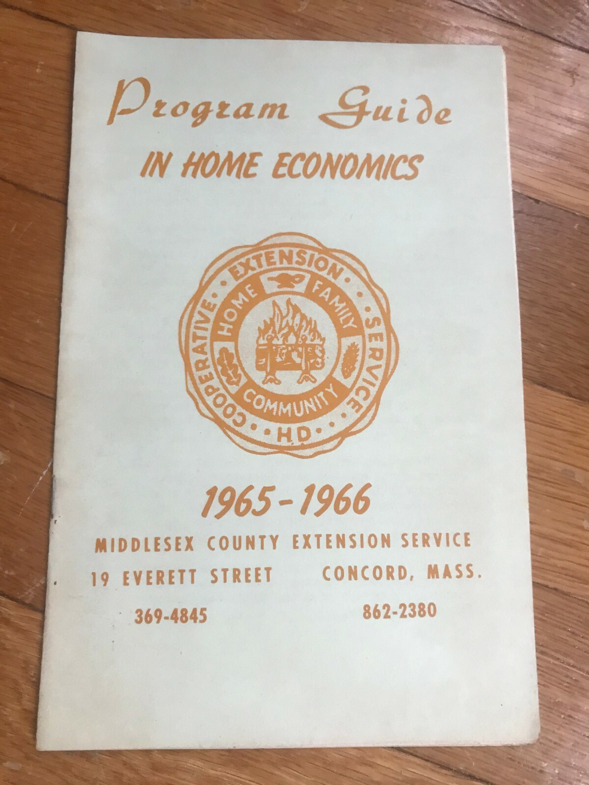 Vtg Program GuideHome Economics 1965-1966 Cooperative Extension Srvs Booklet A48