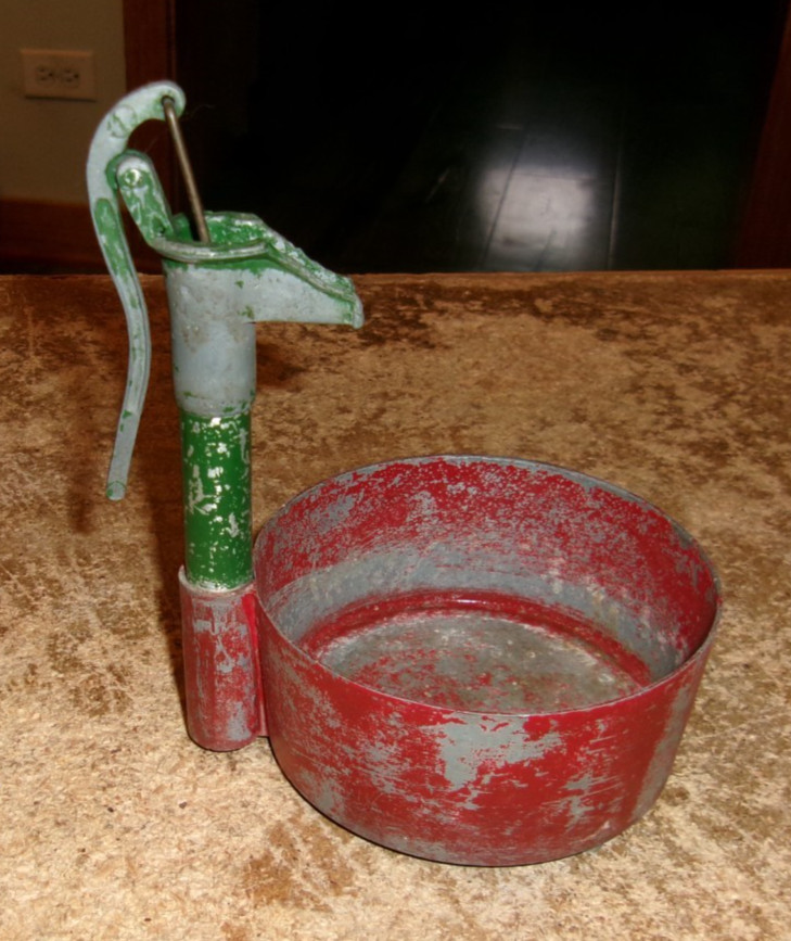 vintage metal water hand pump + tank toy in good shape used