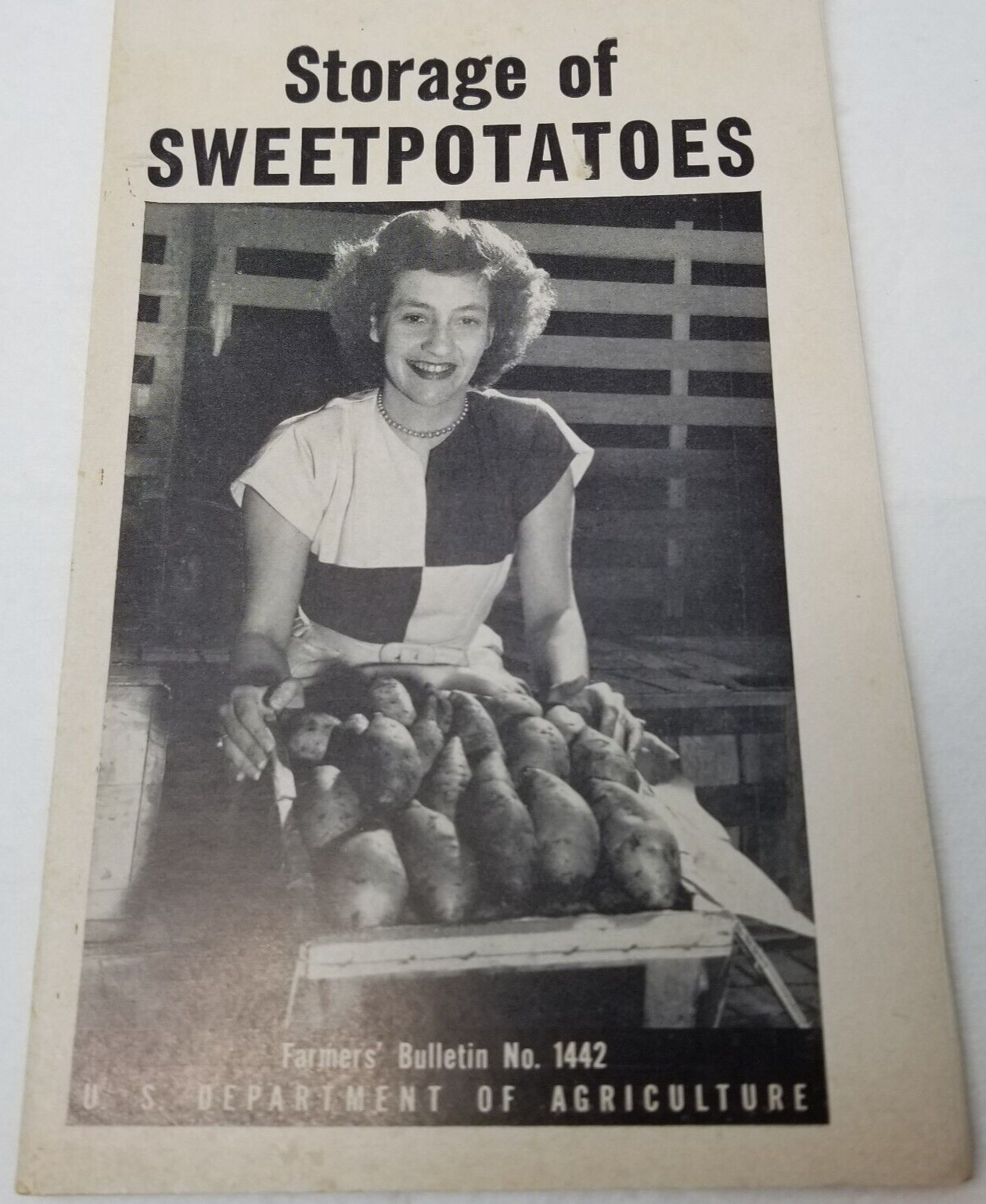 Storage of Sweet Potatoes 1948 Farmers&rsquo; Bulletin Booklet 1442 USDA Photos Charts