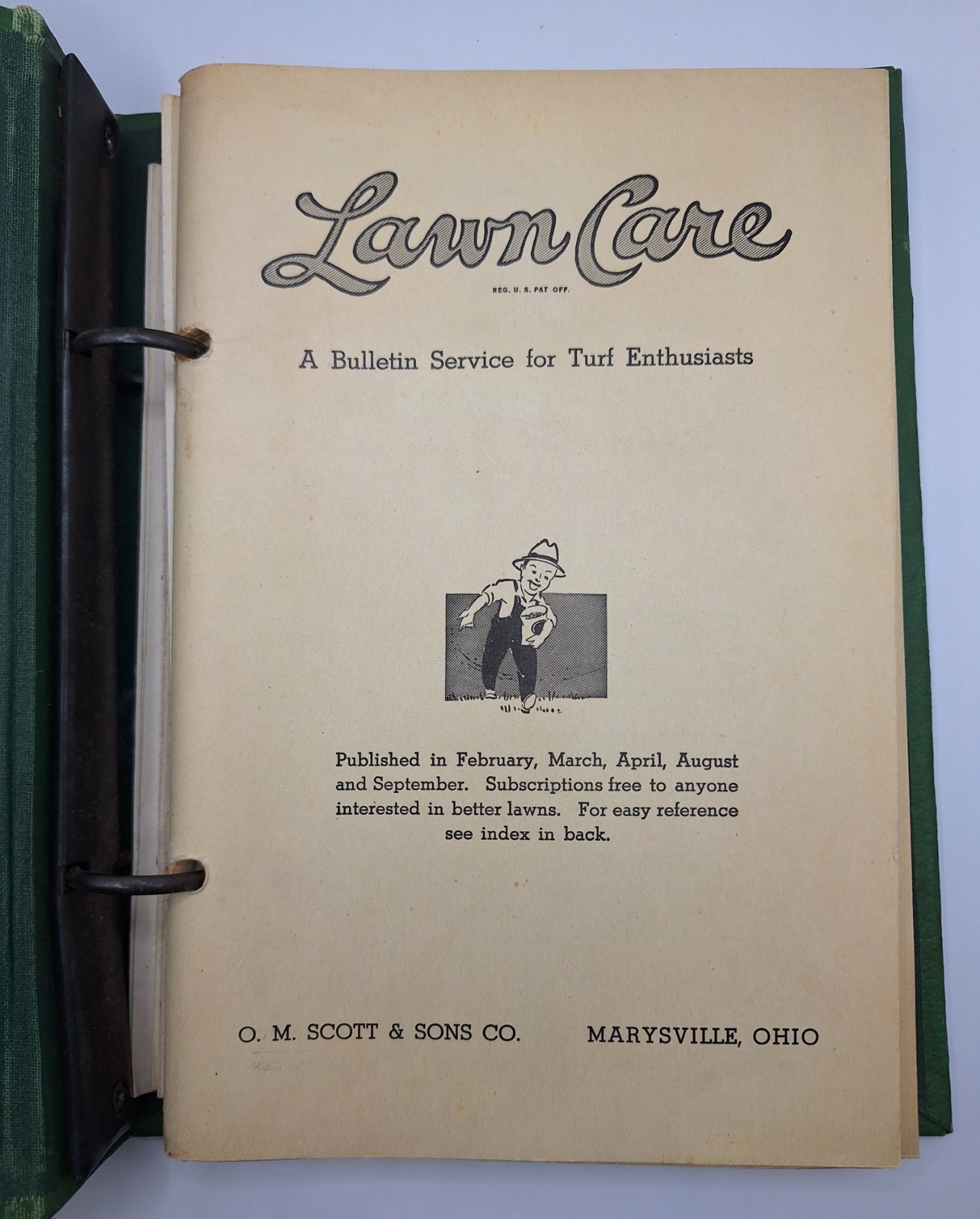 Scotts Lawn Care Binder w/Quarterly Bulletin Inserts O M Scott & Sons Co Vintage