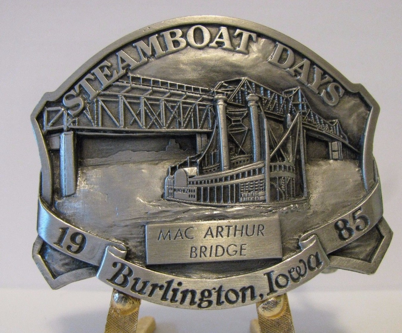1985 Steamboat Days Burlington Iowa Mac Arthur Bridge Pewter Belt Buckle Ltd Ed